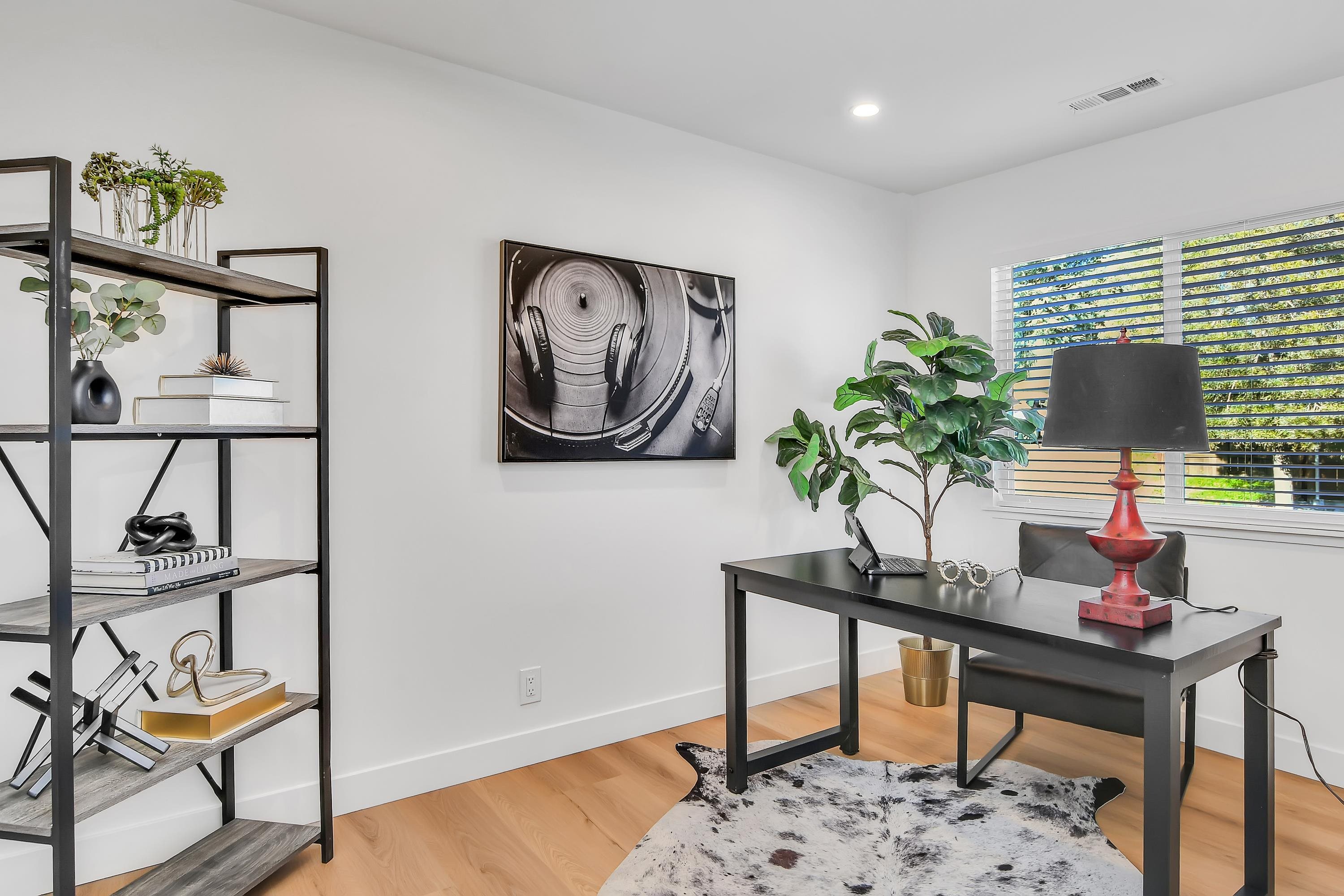 Detail Gallery Image 16 of 29 For 1351 Shell Ave, Martinez,  CA 94553 - 4 Beds | 2 Baths