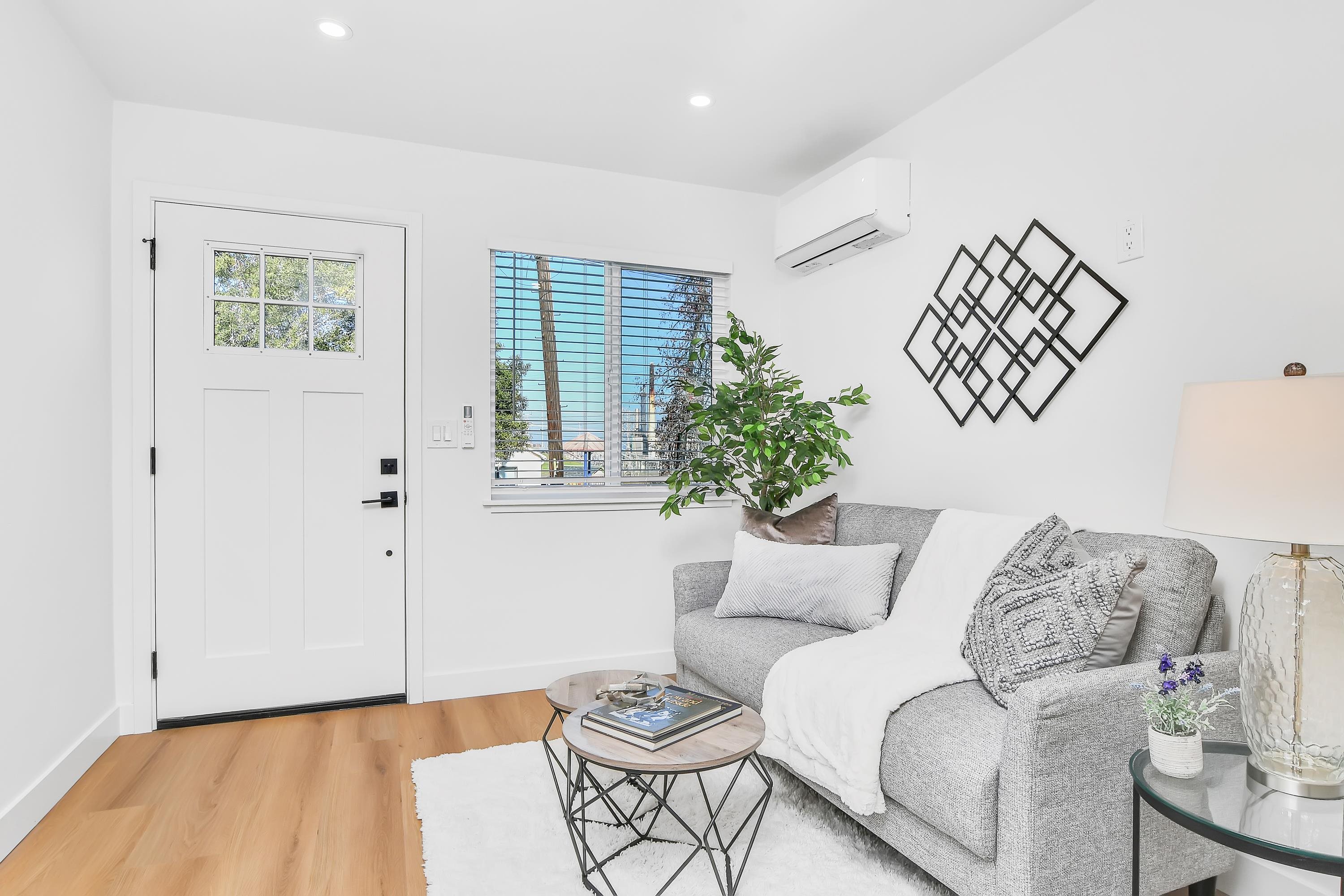 Detail Gallery Image 20 of 29 For 1351 Shell Ave, Martinez,  CA 94553 - 4 Beds | 2 Baths