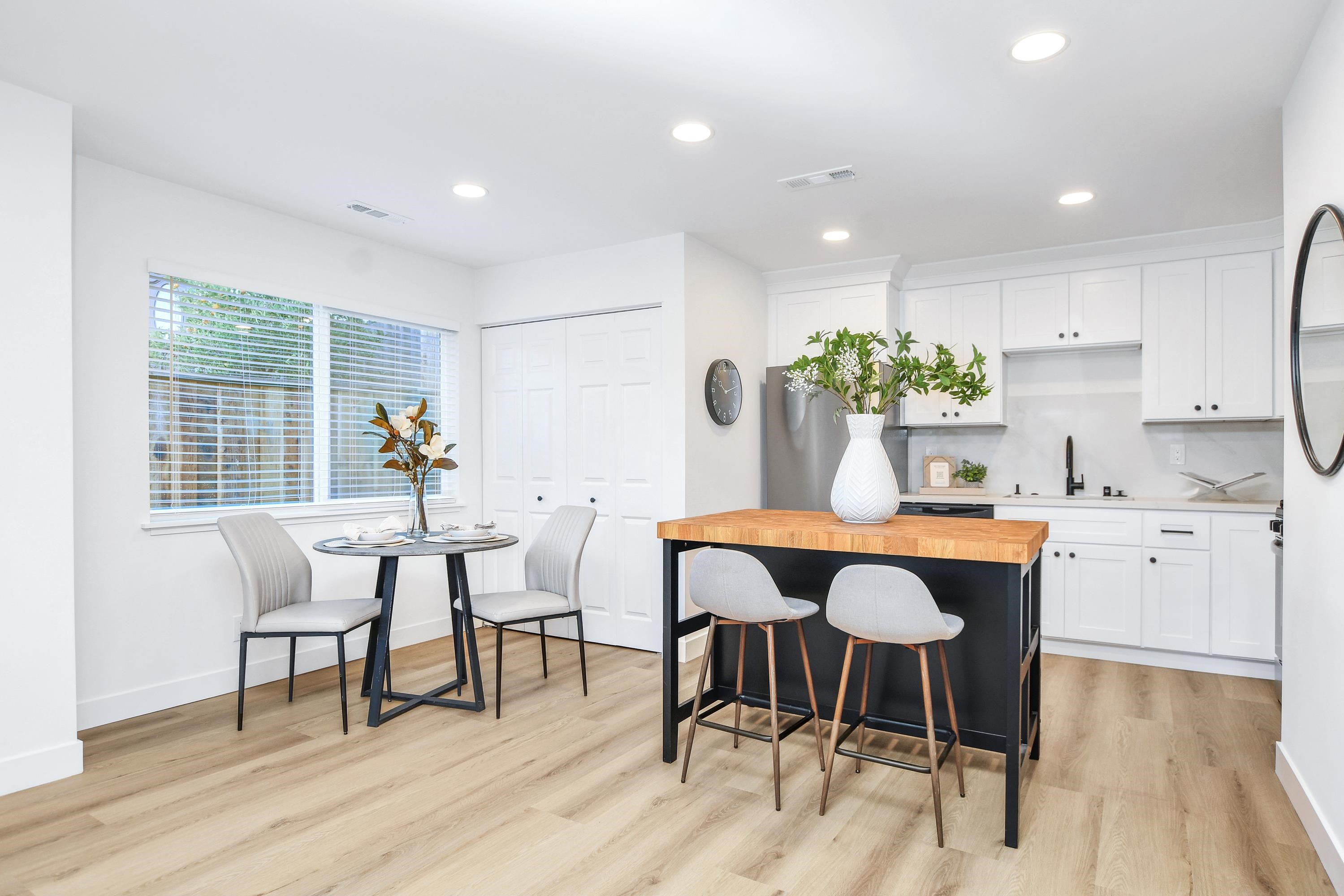 Detail Gallery Image 7 of 29 For 1351 Shell Ave, Martinez,  CA 94553 - 4 Beds | 2 Baths