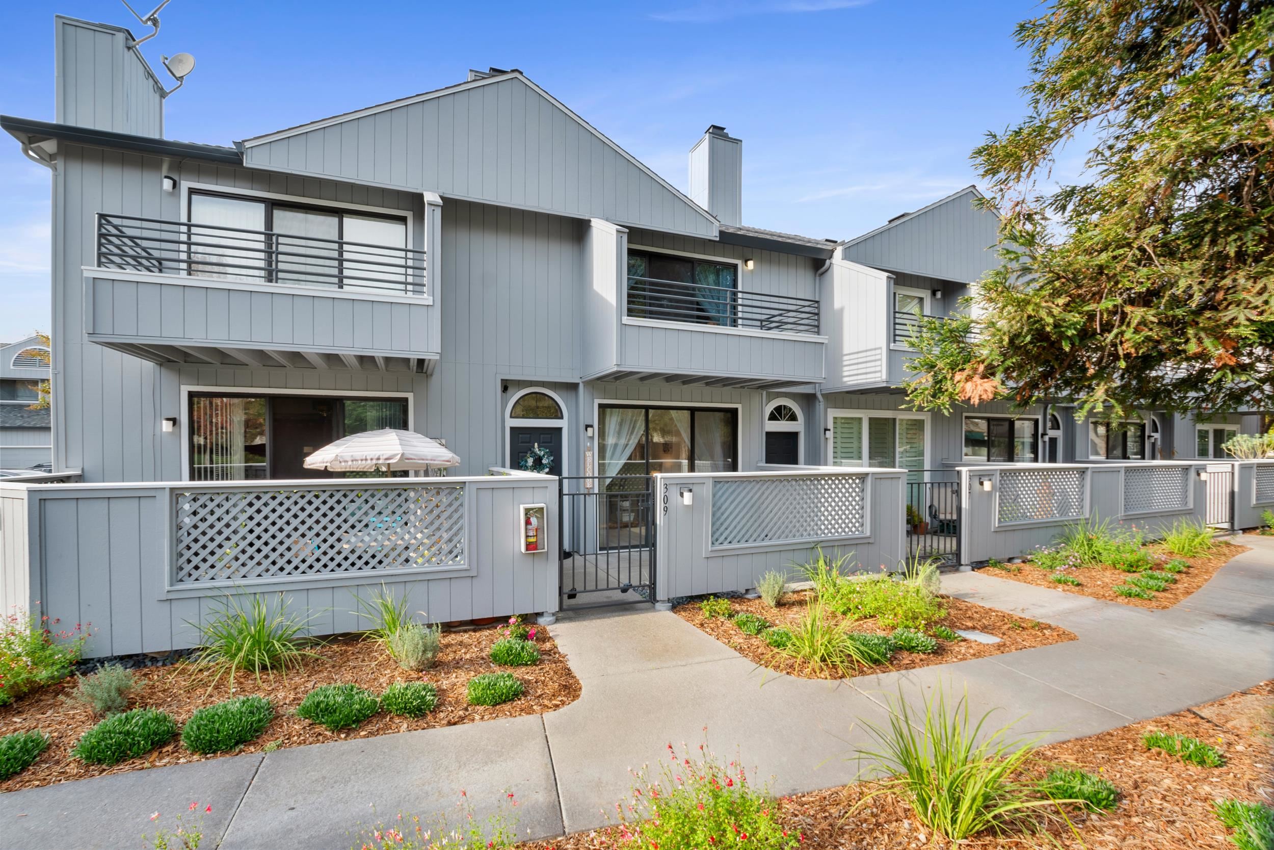 Photo #2: 41120967 Listing: Photo #2