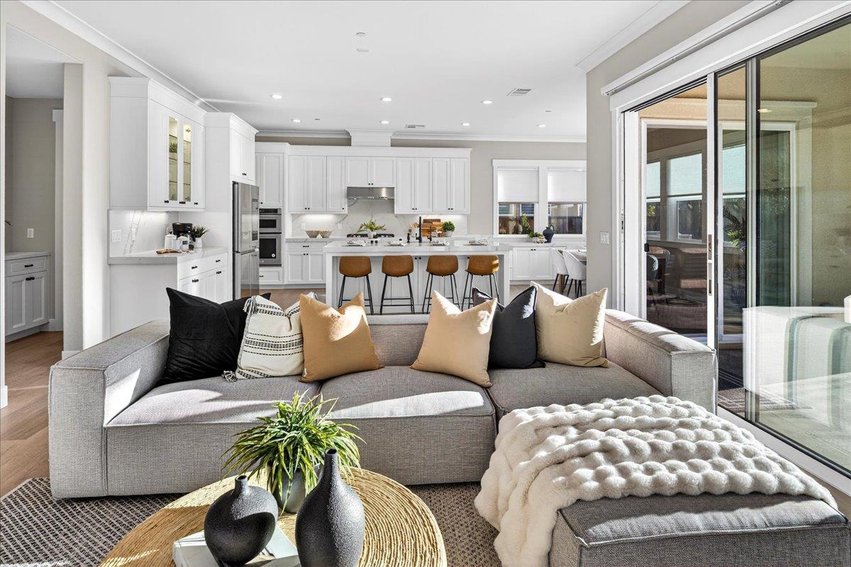 Detail Gallery Image 13 of 60 For 249 Zinnia Ct, San Ramon,  CA 94582 - 4 Beds | 3/1 Baths