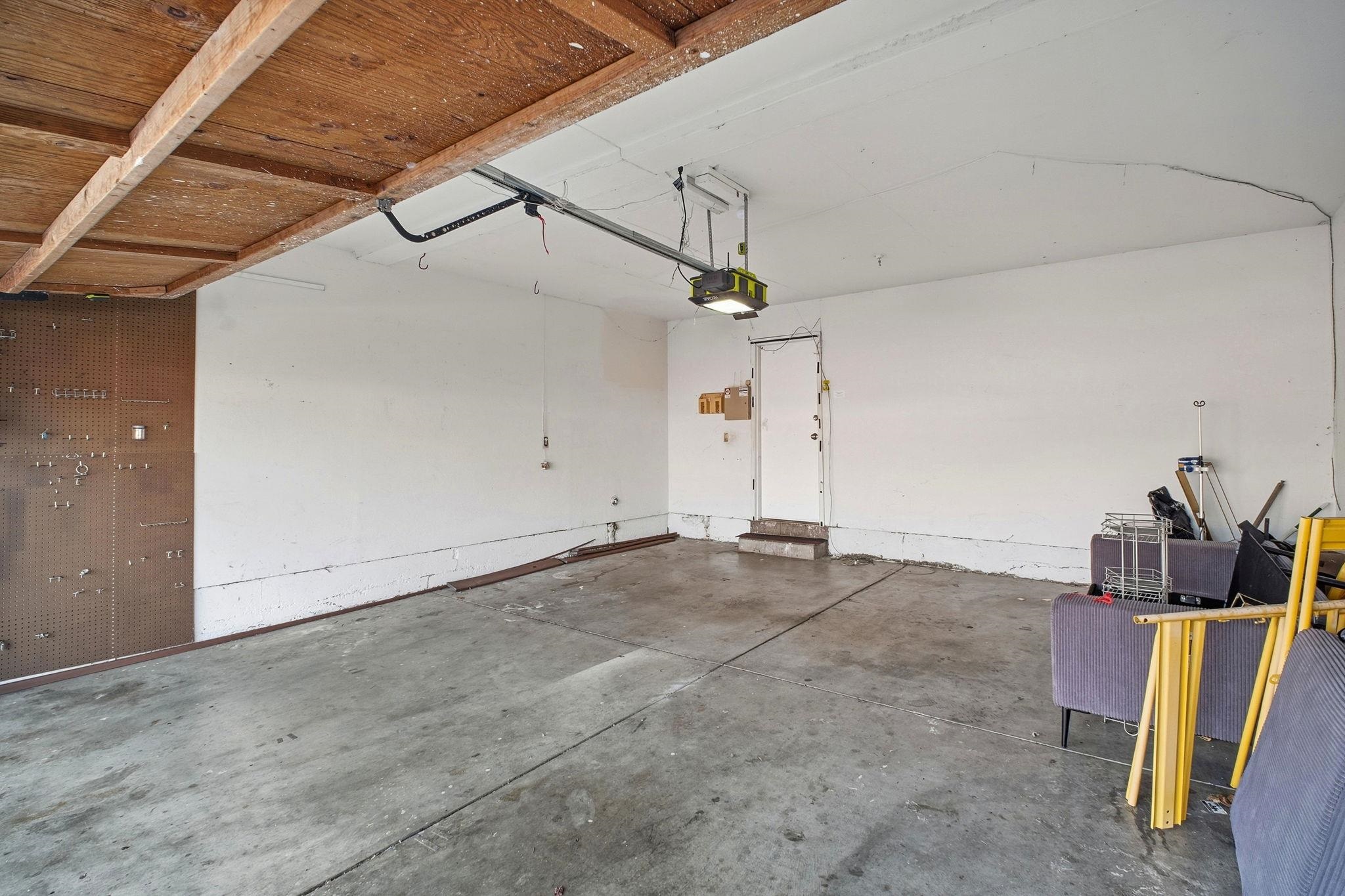 Detail Gallery Image 26 of 28 For 20139 Anita Ave, Castro Valley,  CA 94546 - 3 Beds | 2/1 Baths