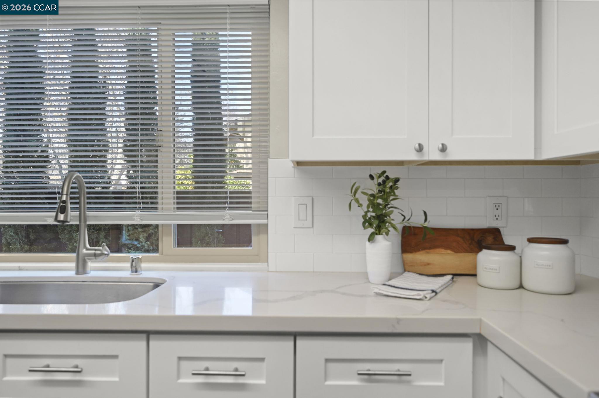 Photo #8: 41120974 Listing: Photo #8