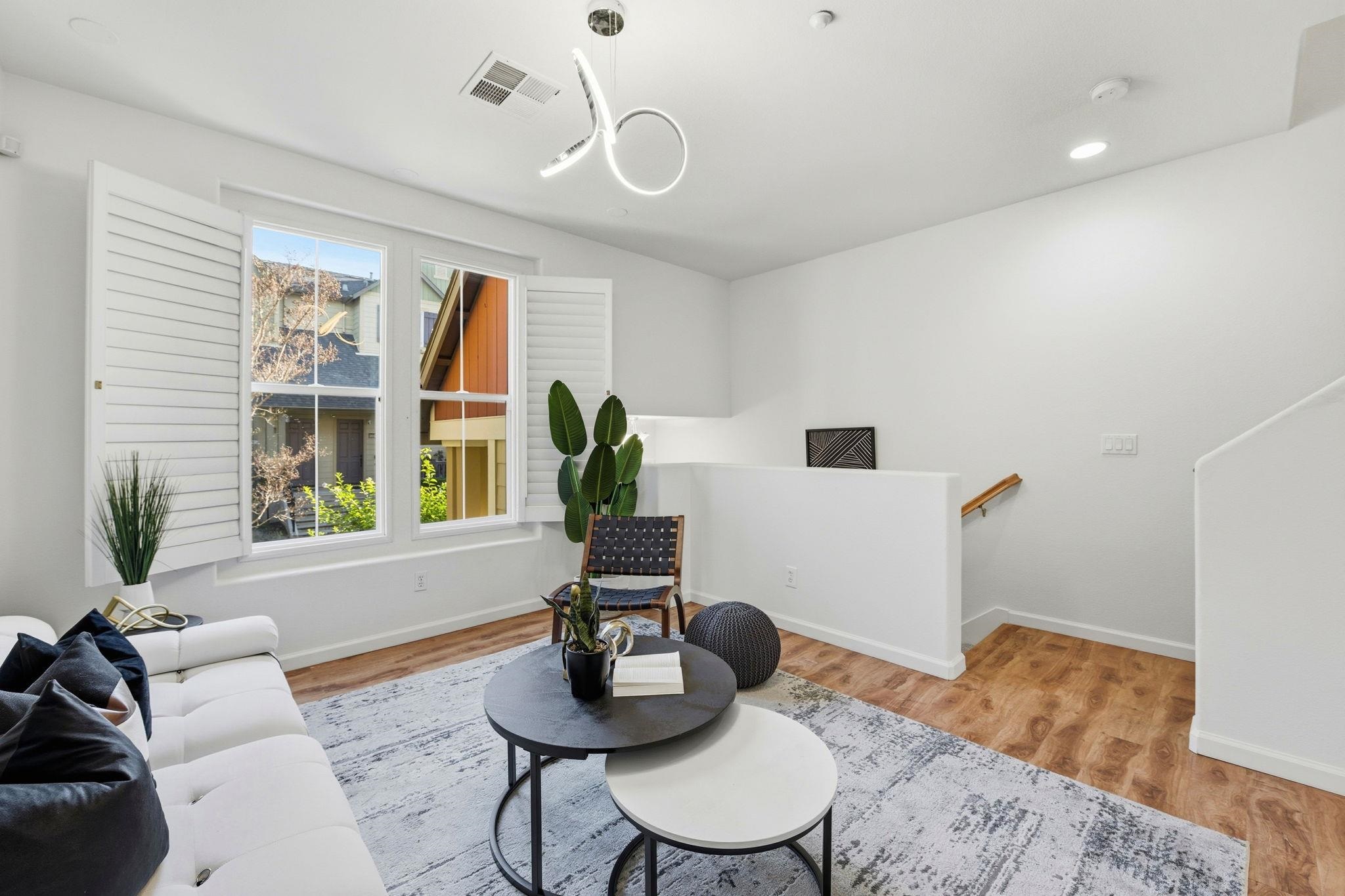 Photo #2: 41120977 Listing: Photo #2