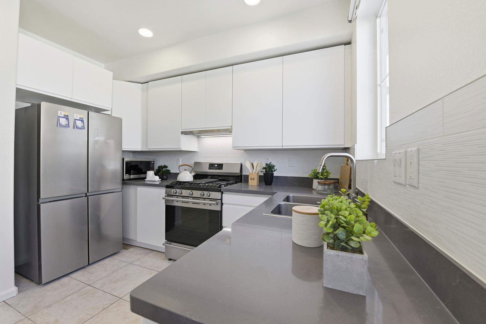 Photo #3: 41120977 Listing: Photo #3