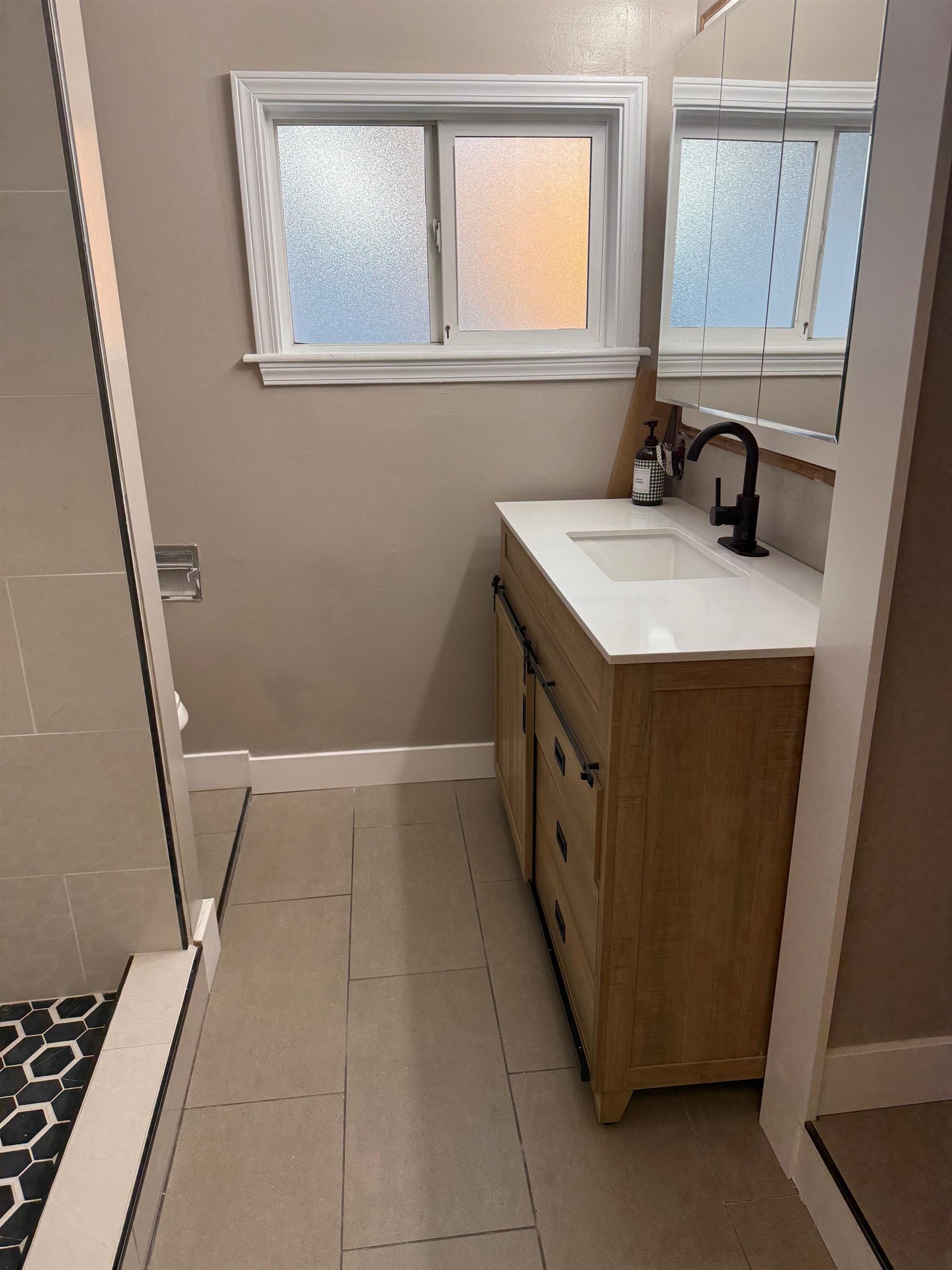 Detail Gallery Image 8 of 55 For 17028 Santa Fe St, Hayward,  CA 94541 - – Beds | – Baths