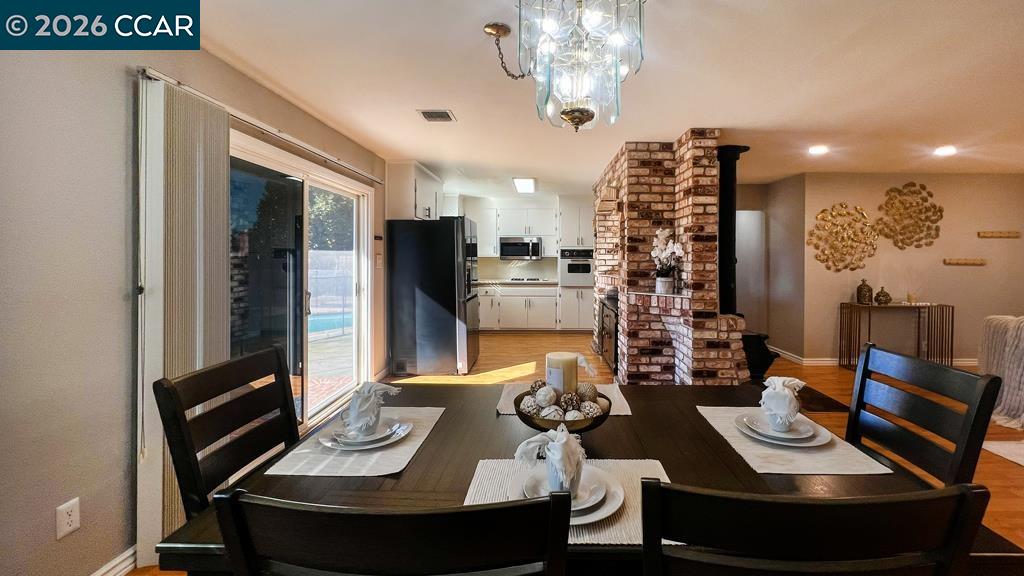 Detail Gallery Image 13 of 49 For 5510 Alaska Dr, Concord,  CA 94521 - 3 Beds | 2 Baths