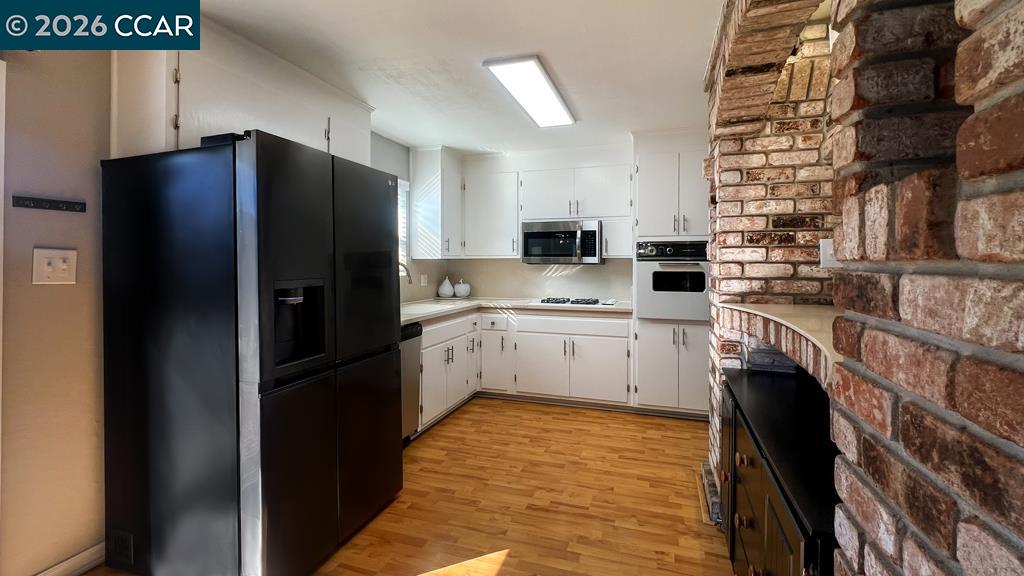 Detail Gallery Image 14 of 49 For 5510 Alaska Dr, Concord,  CA 94521 - 3 Beds | 2 Baths