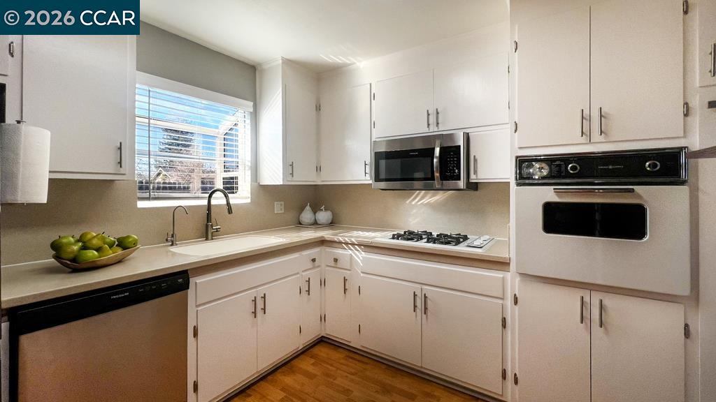 Detail Gallery Image 15 of 49 For 5510 Alaska Dr, Concord,  CA 94521 - 3 Beds | 2 Baths