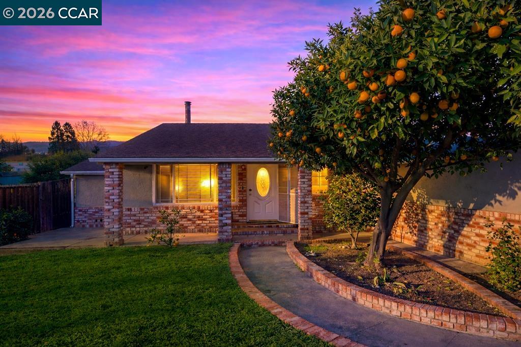 Detail Gallery Image 3 of 49 For 5510 Alaska Dr, Concord,  CA 94521 - 3 Beds | 2 Baths