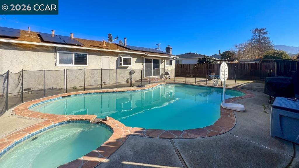 Detail Gallery Image 33 of 49 For 5510 Alaska Dr, Concord,  CA 94521 - 3 Beds | 2 Baths