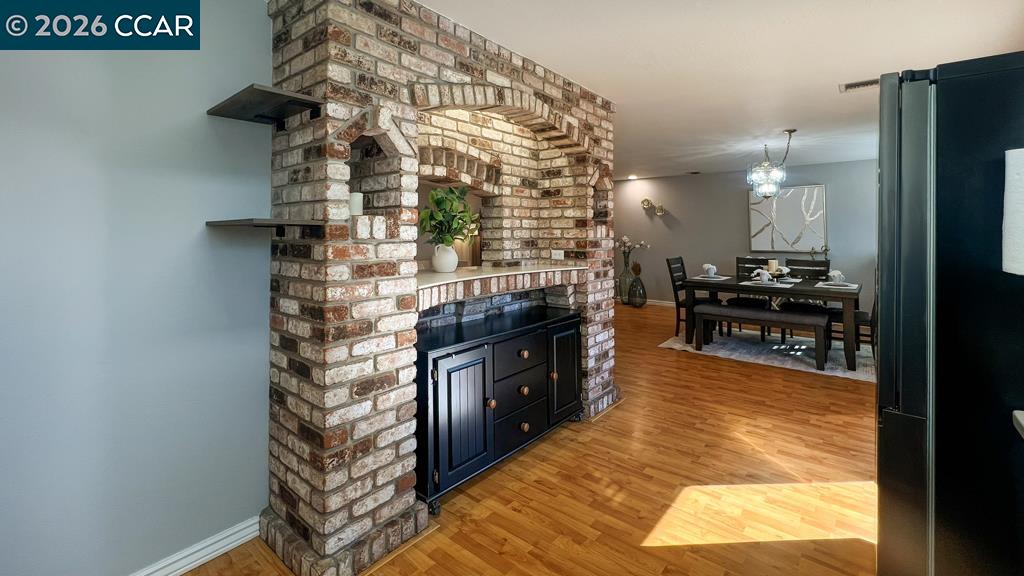 Detail Gallery Image 9 of 49 For 5510 Alaska Dr, Concord,  CA 94521 - 3 Beds | 2 Baths