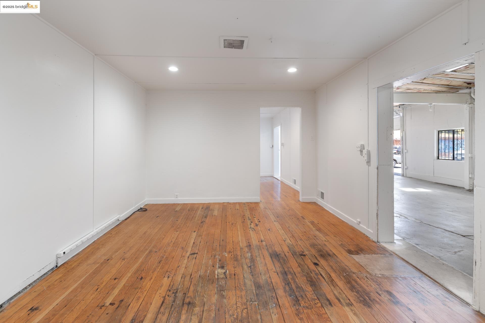 Detail Gallery Image 29 of 30 For 3403 Harlan St, Oakland,  CA 94608 - – Beds | – Baths