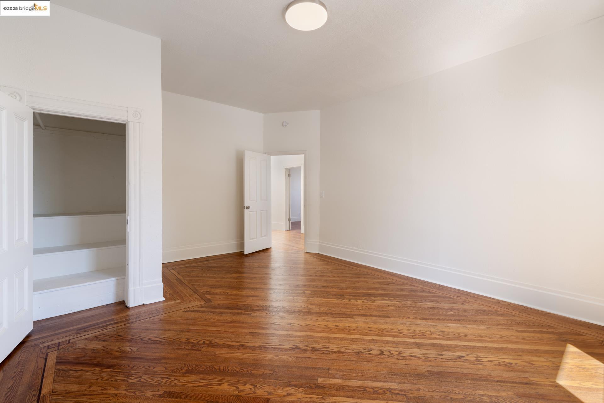 Detail Gallery Image 7 of 30 For 3403 Harlan St, Oakland,  CA 94608 - – Beds | – Baths