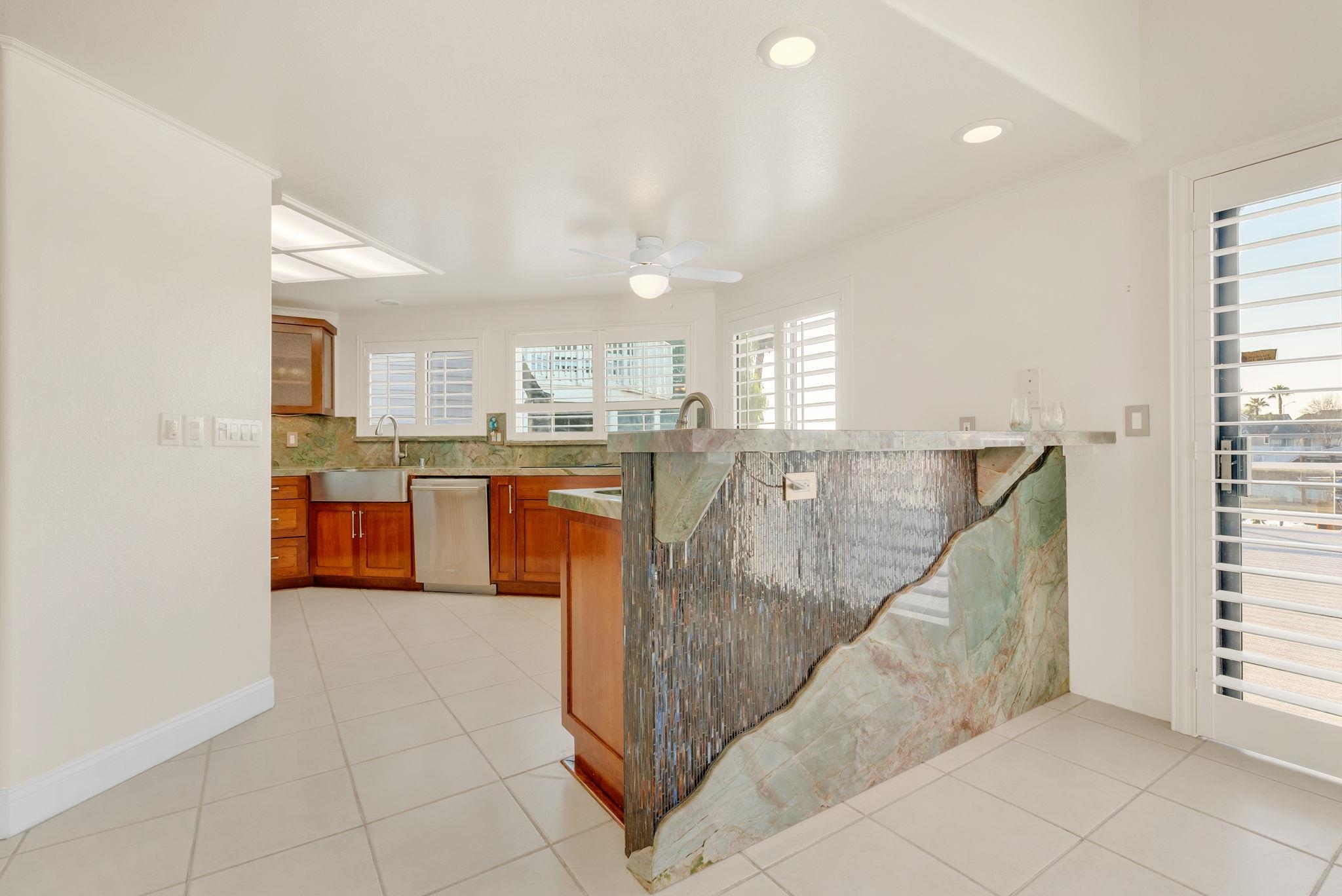 Detail Gallery Image 12 of 59 For 2102 Portside Court, Discovery Bay,  CA 94509-9999 - 3 Beds | 2 Baths