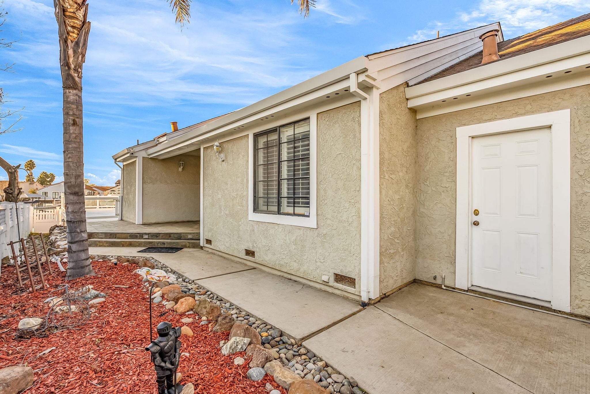 Detail Gallery Image 5 of 59 For 2102 Portside Court, Discovery Bay,  CA 94509-9999 - 3 Beds | 2 Baths