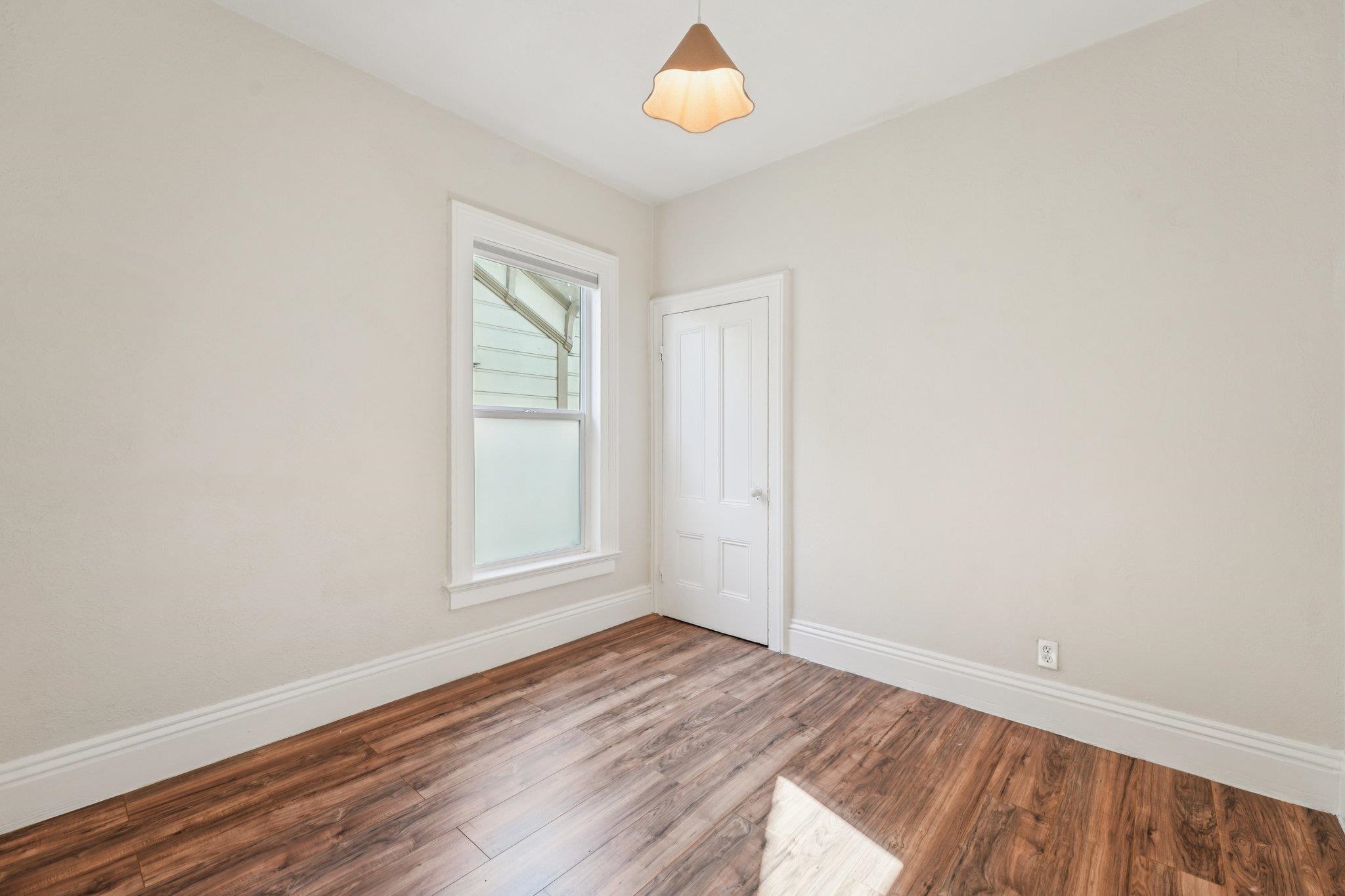 Detail Gallery Image 20 of 31 For 1549 5th Ave, Oakland,  CA 94606 - 4 Beds | 2 Baths