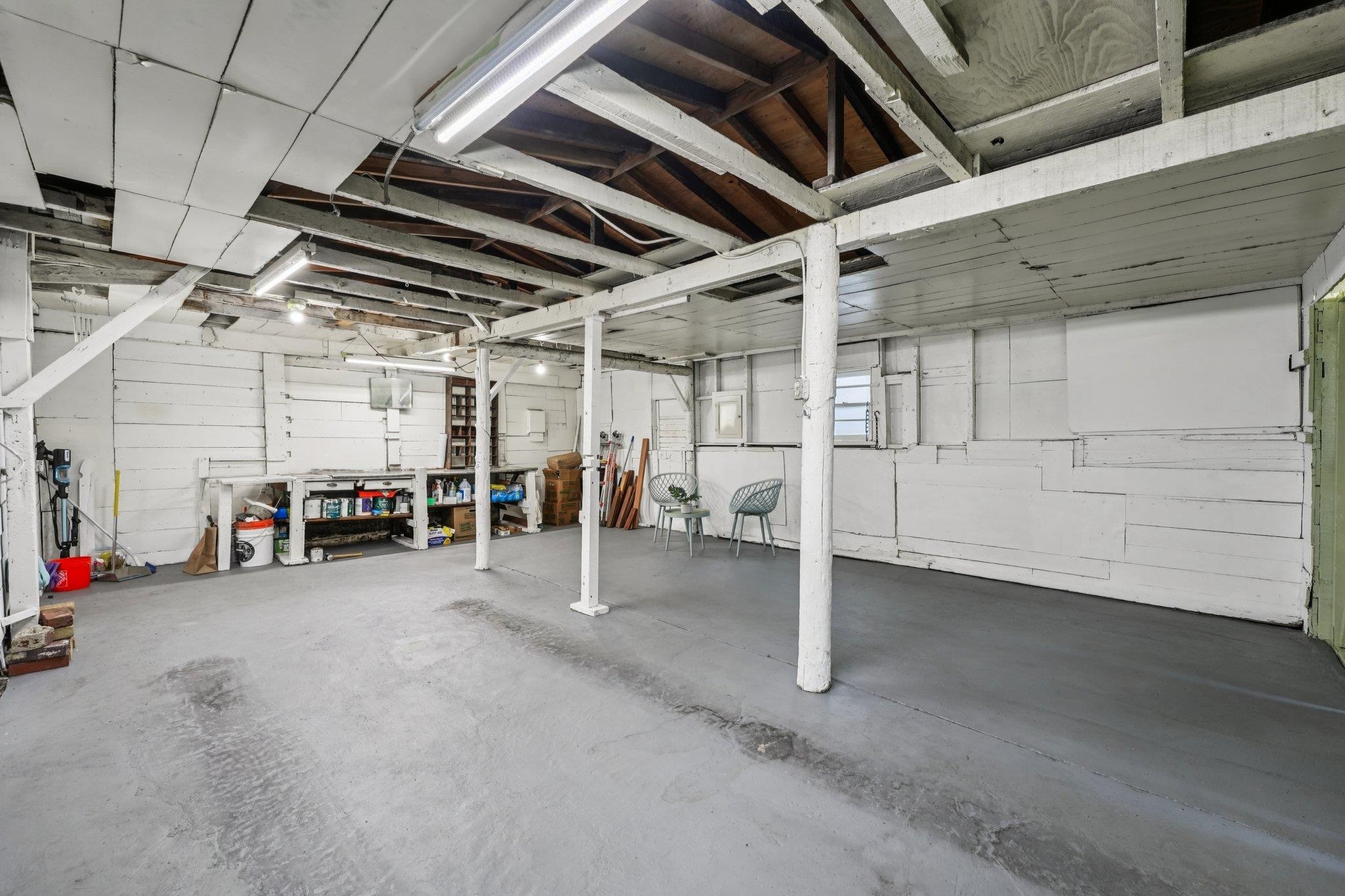 Detail Gallery Image 27 of 31 For 1549 5th Ave, Oakland,  CA 94606 - 4 Beds | 2 Baths