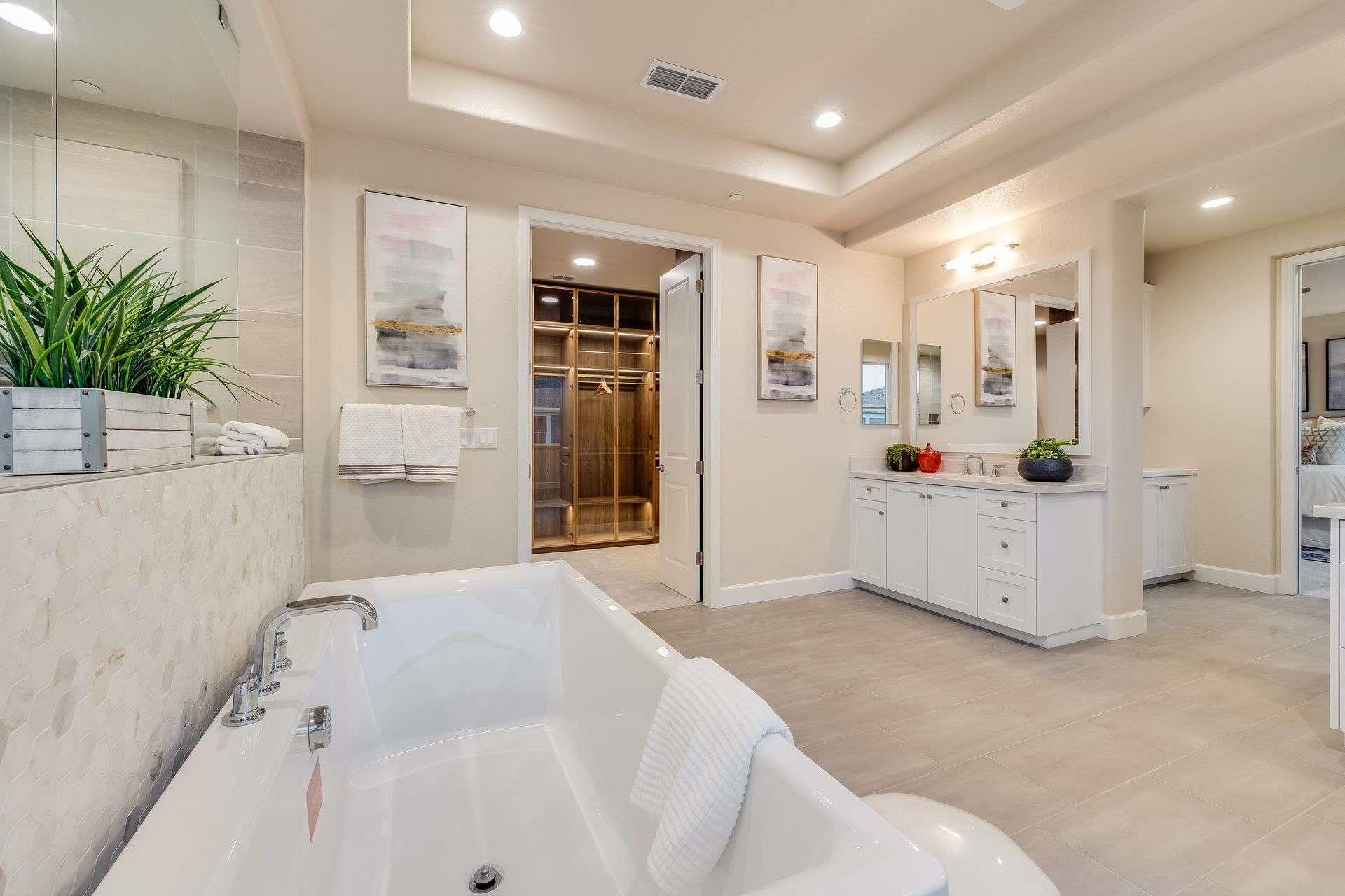 Detail Gallery Image 40 of 44 For 32613 Singh Circle, Union City,  CA 94587 - 4 Beds | 4 Baths