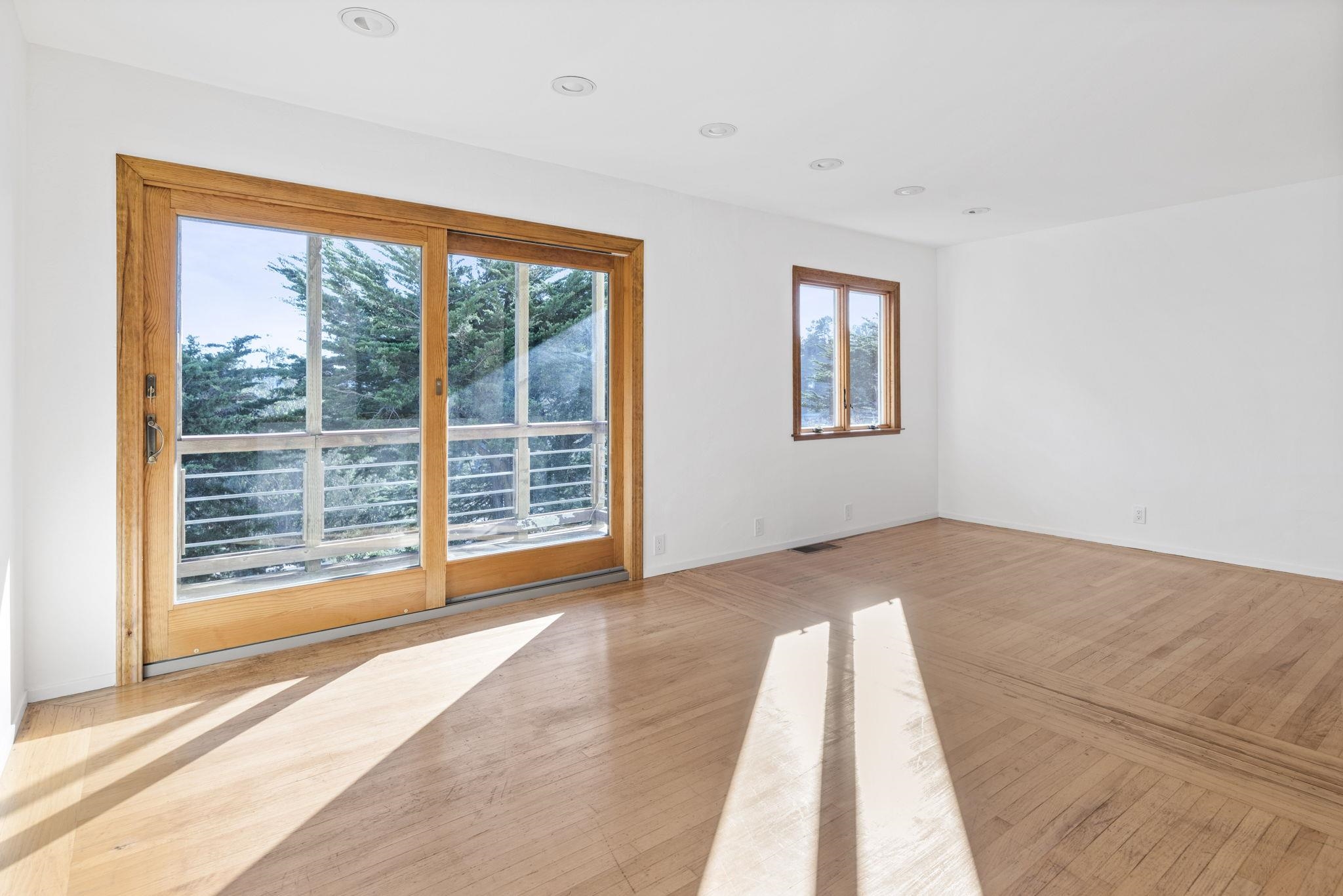 Detail Gallery Image 4 of 60 For 260 Amber Dr, San Francisco,  CA 94131 - 5 Beds | 3 Baths