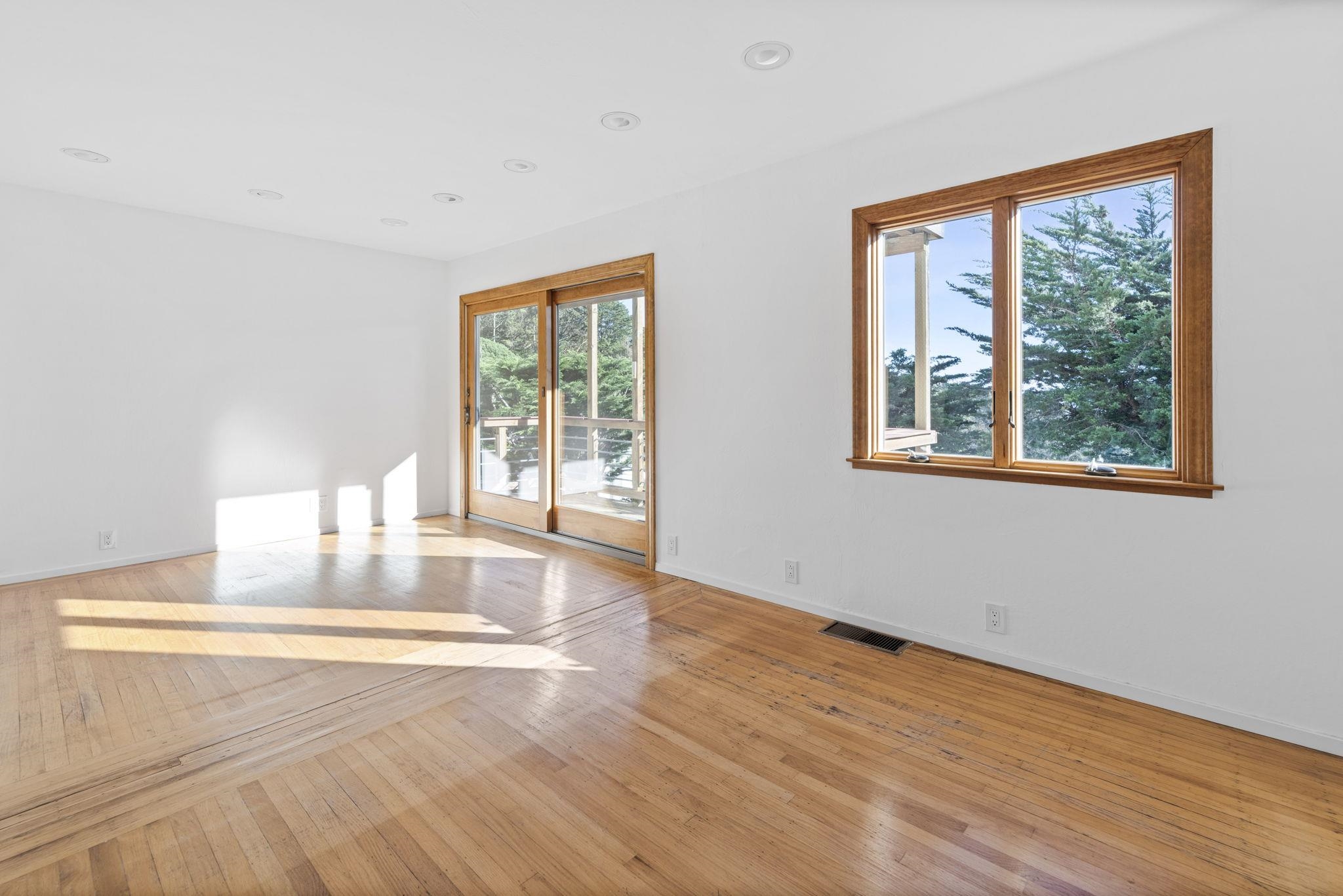 Detail Gallery Image 5 of 60 For 260 Amber Dr, San Francisco,  CA 94131 - 5 Beds | 3 Baths