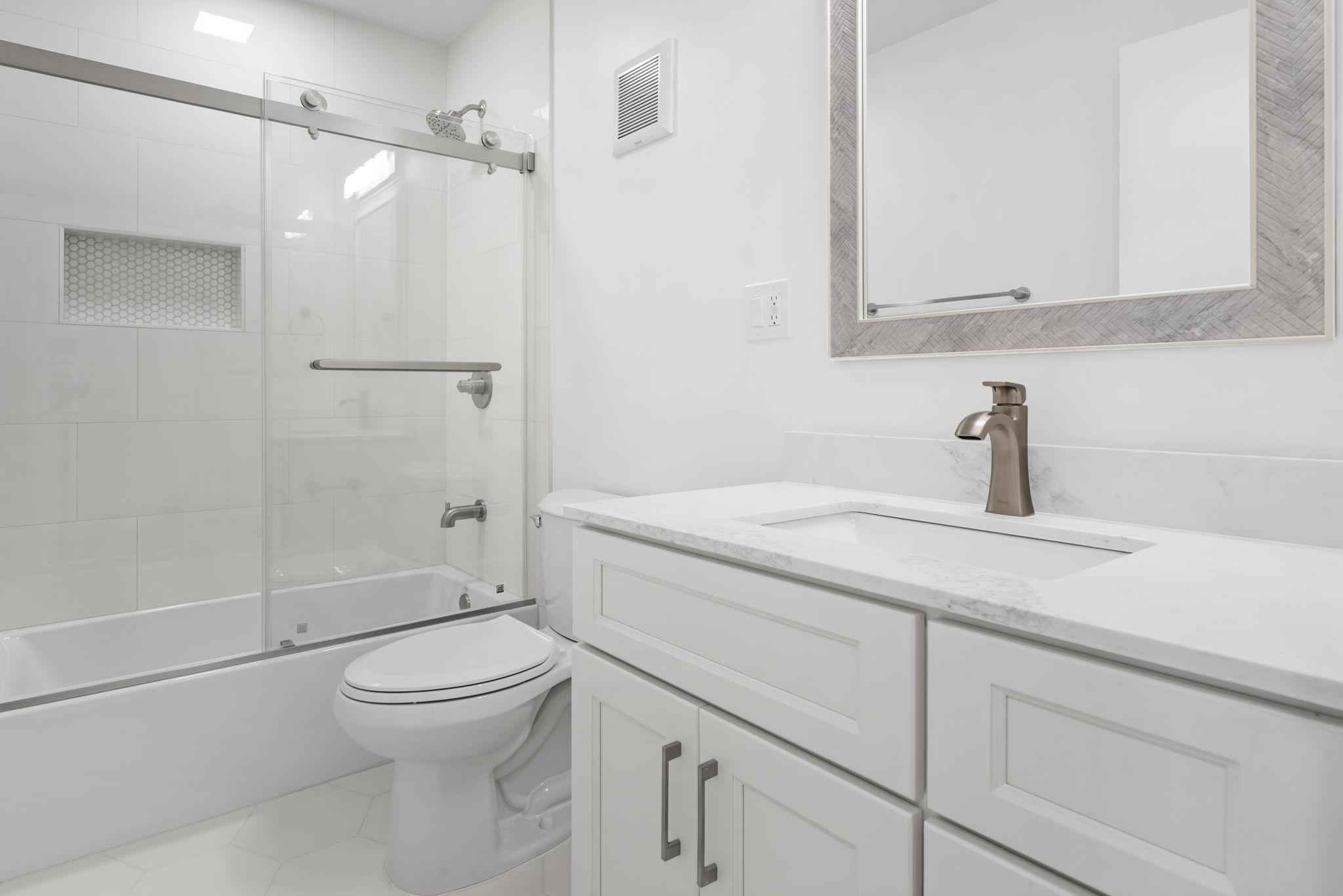 Detail Gallery Image 10 of 60 For 260 Amber Dr, San Francisco,  CA 94131 - 5 Beds | 3 Baths