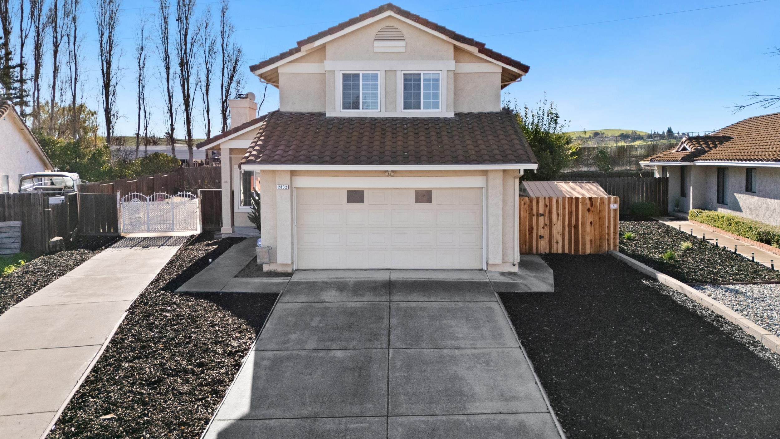 Detail Gallery Image 2 of 40 For 2832 Filbert St, Antioch,  CA 94509 - 3 Beds | 2/1 Baths