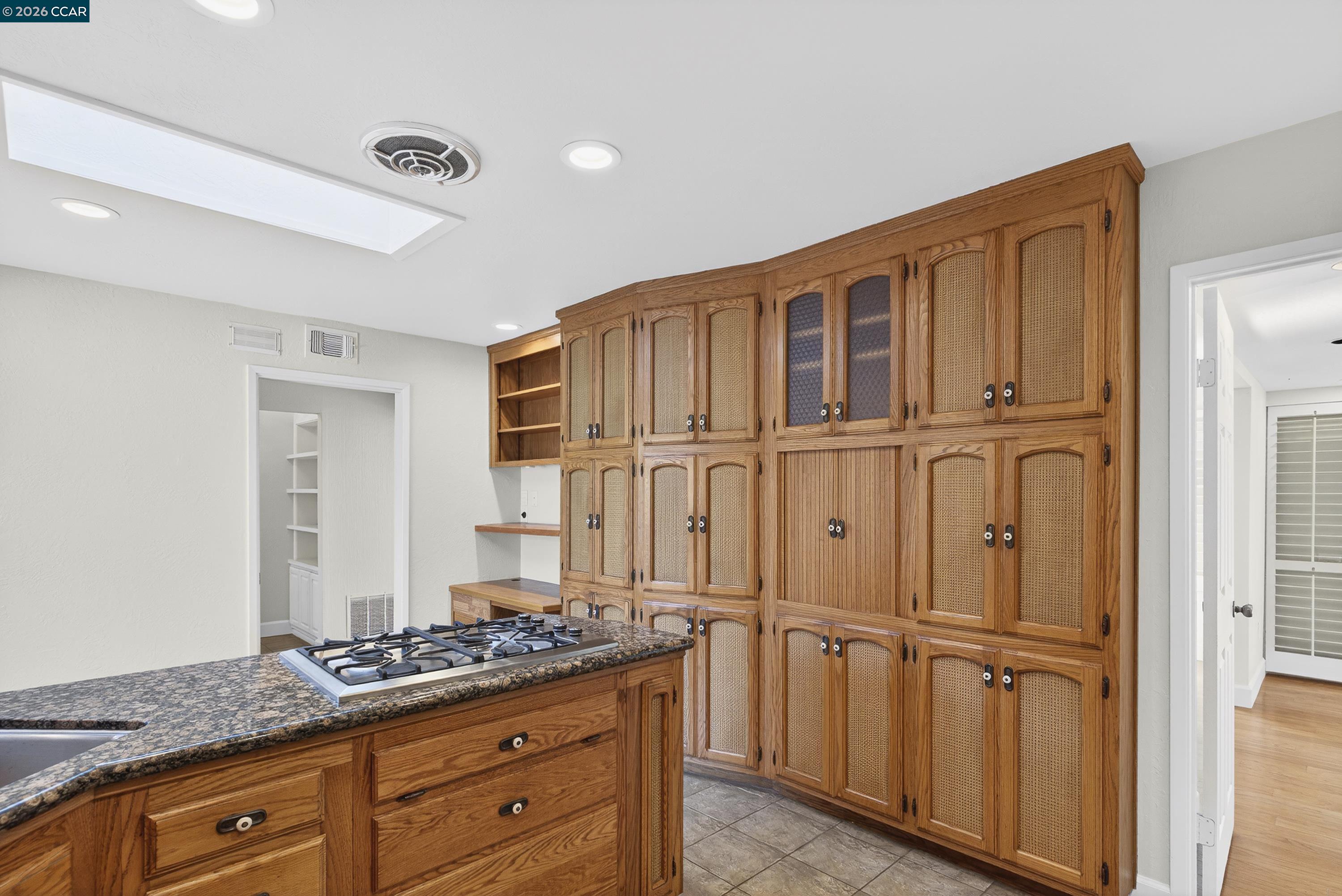 Detail Gallery Image 15 of 60 For 15 Fairway Pl, Fairfield,  CA 94534 - 2 Beds | 2 Baths