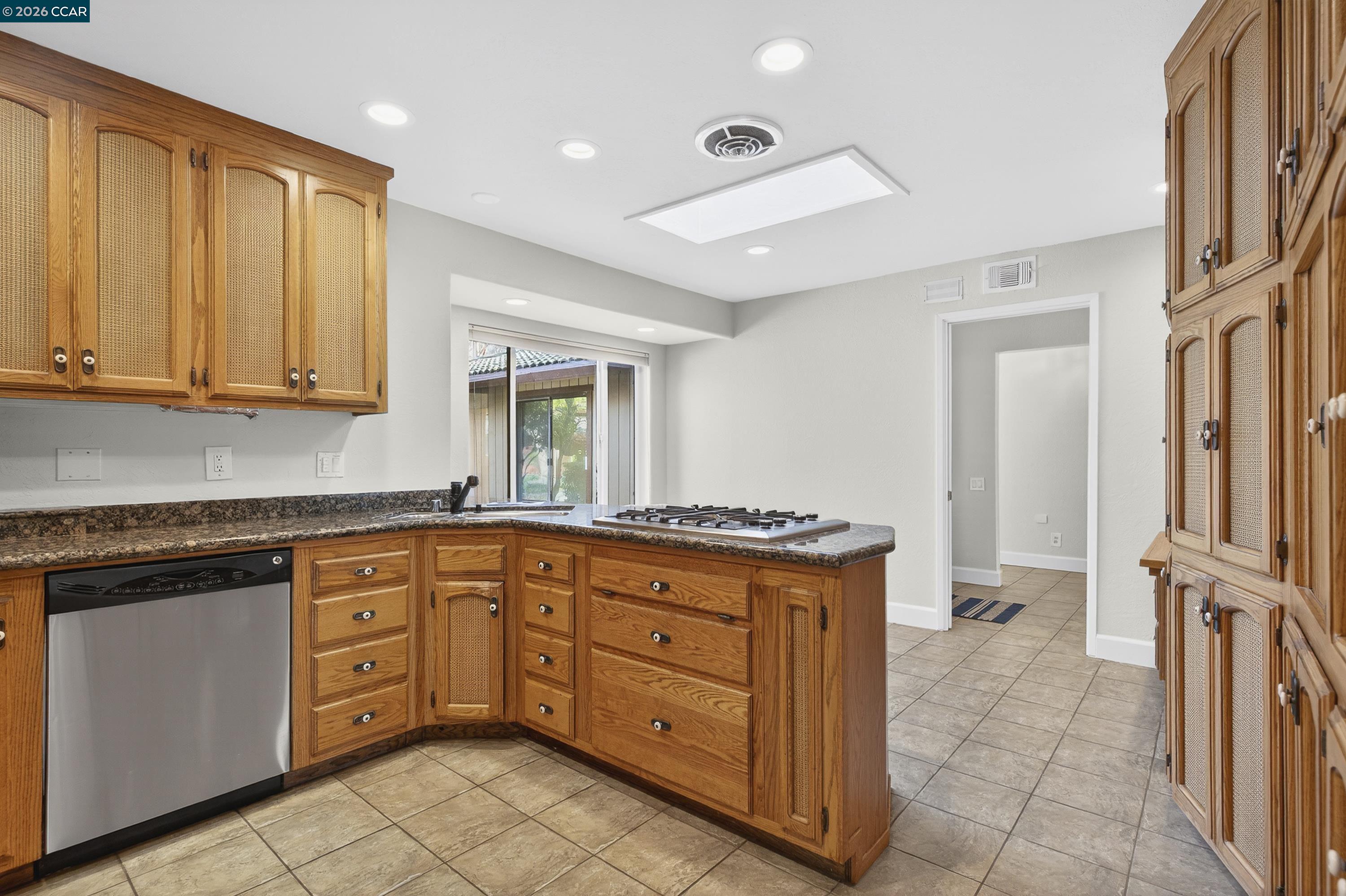 Detail Gallery Image 16 of 60 For 15 Fairway Pl, Fairfield,  CA 94534 - 2 Beds | 2 Baths