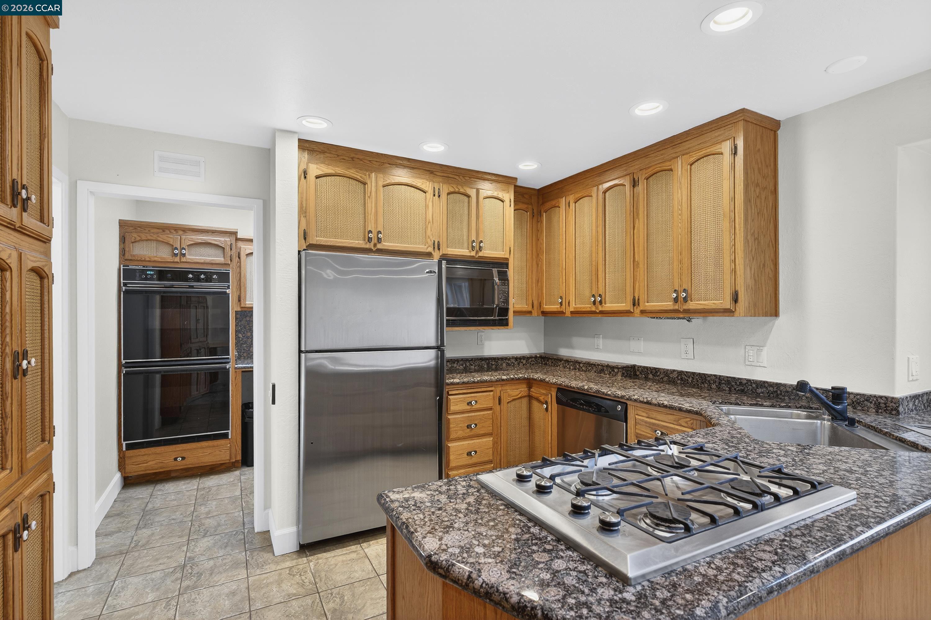 Detail Gallery Image 17 of 60 For 15 Fairway Pl, Fairfield,  CA 94534 - 2 Beds | 2 Baths