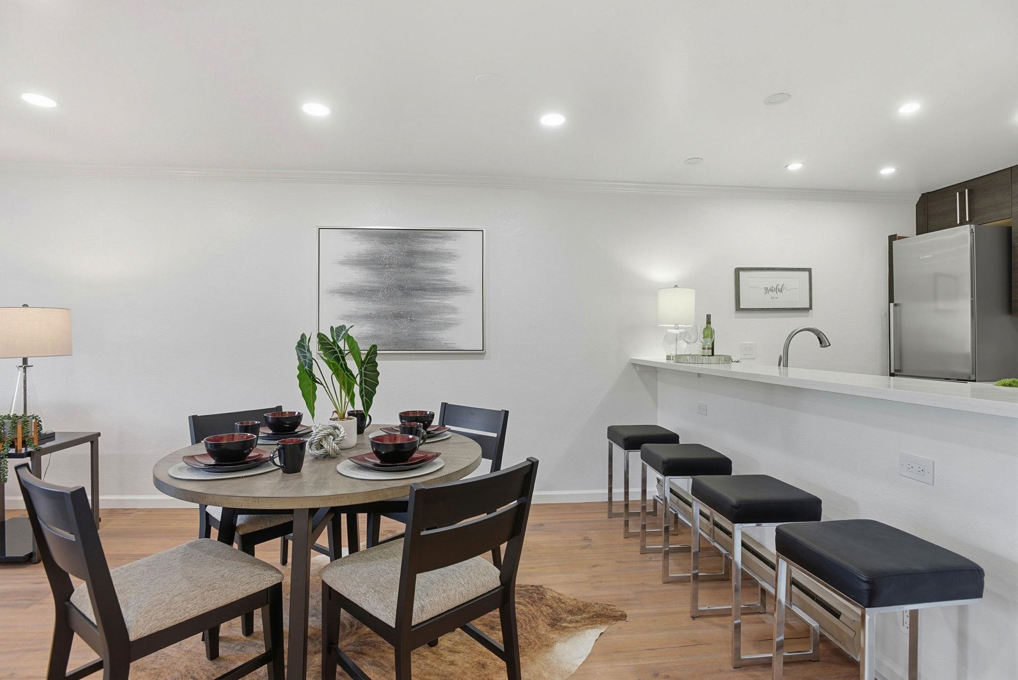 Detail Gallery Image 13 of 39 For 1685 Bayridge Way #208,  San Mateo,  CA 94402 - 2 Beds | 2 Baths