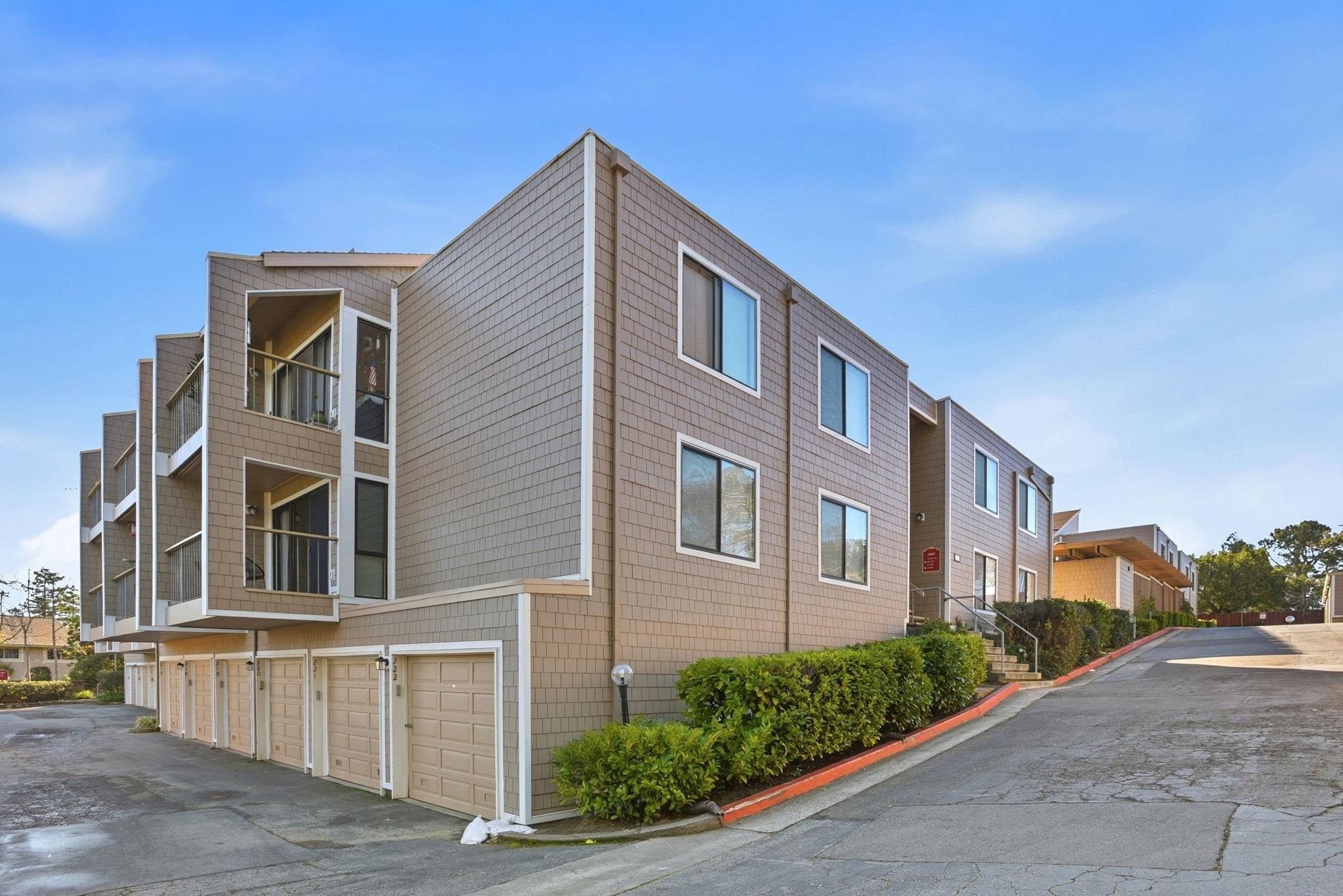 Detail Gallery Image 37 of 39 For 1685 Bayridge Way #208,  San Mateo,  CA 94402 - 2 Beds | 2 Baths
