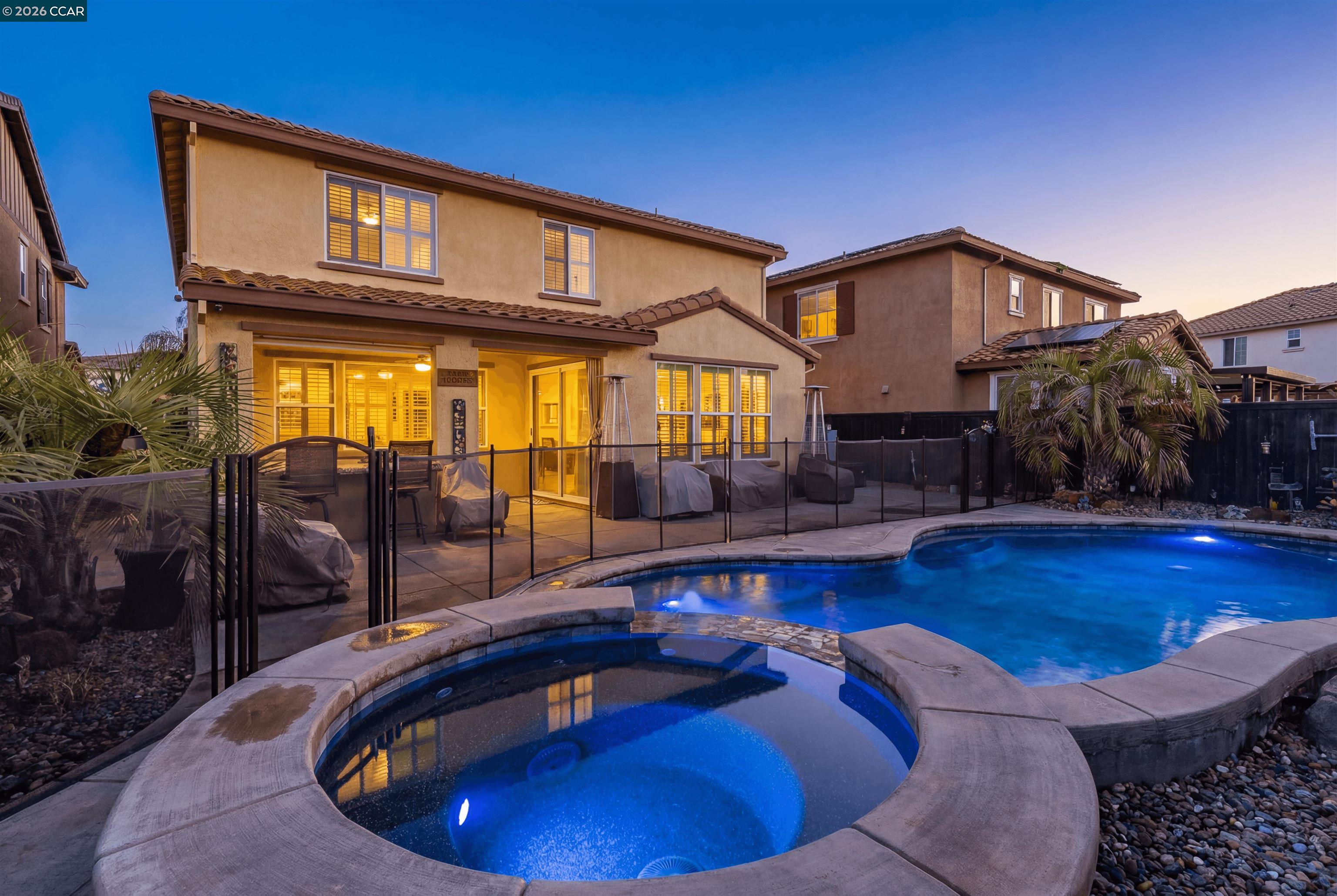 Front Image Thumbnail for CC41121013