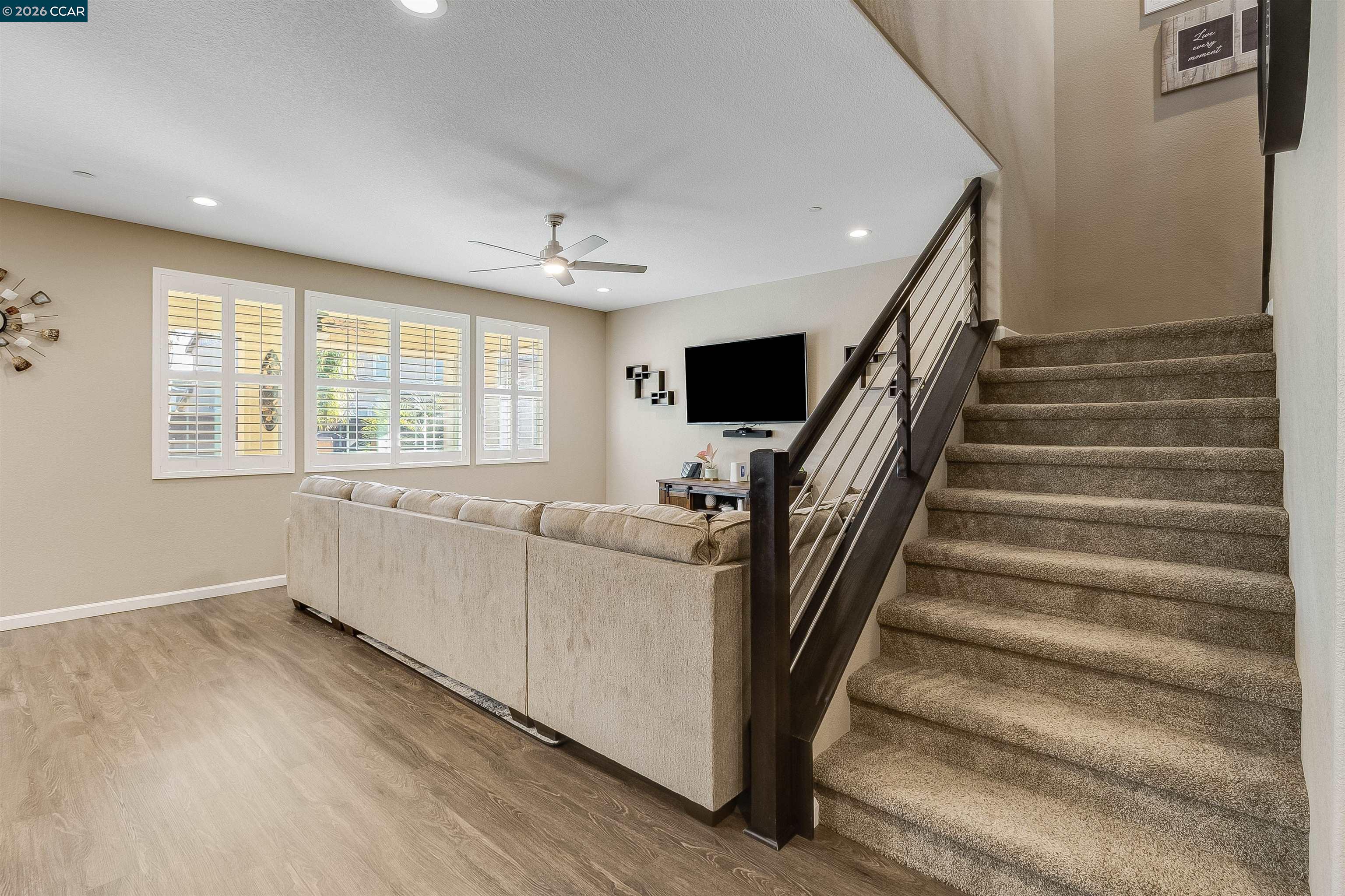 Detail Gallery Image 11 of 58 For 515 W Cherry St, Dixon,  CA 95620 - 4 Beds | 2/1 Baths