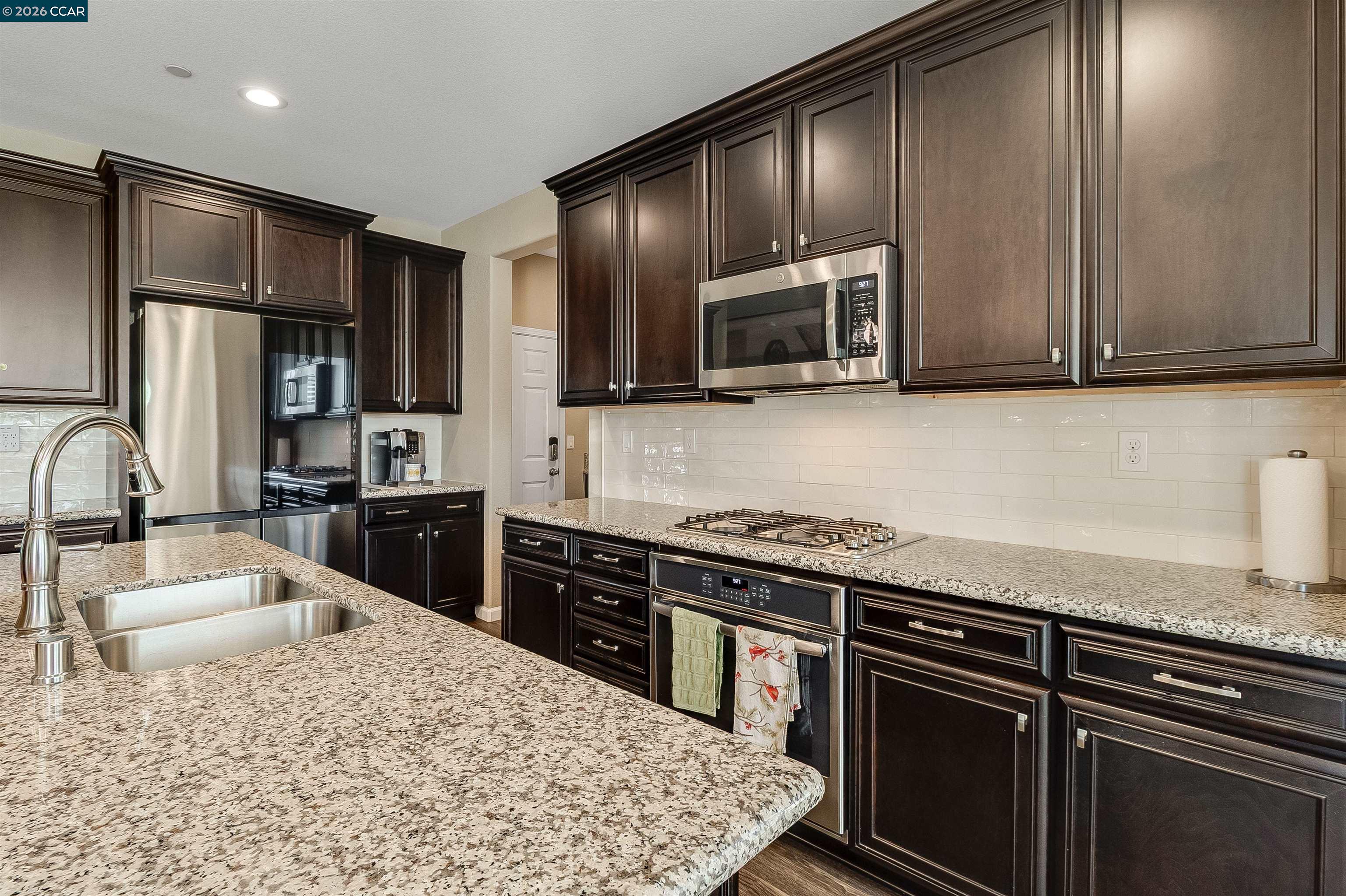 Detail Gallery Image 18 of 58 For 515 W Cherry St, Dixon,  CA 95620 - 4 Beds | 2/1 Baths