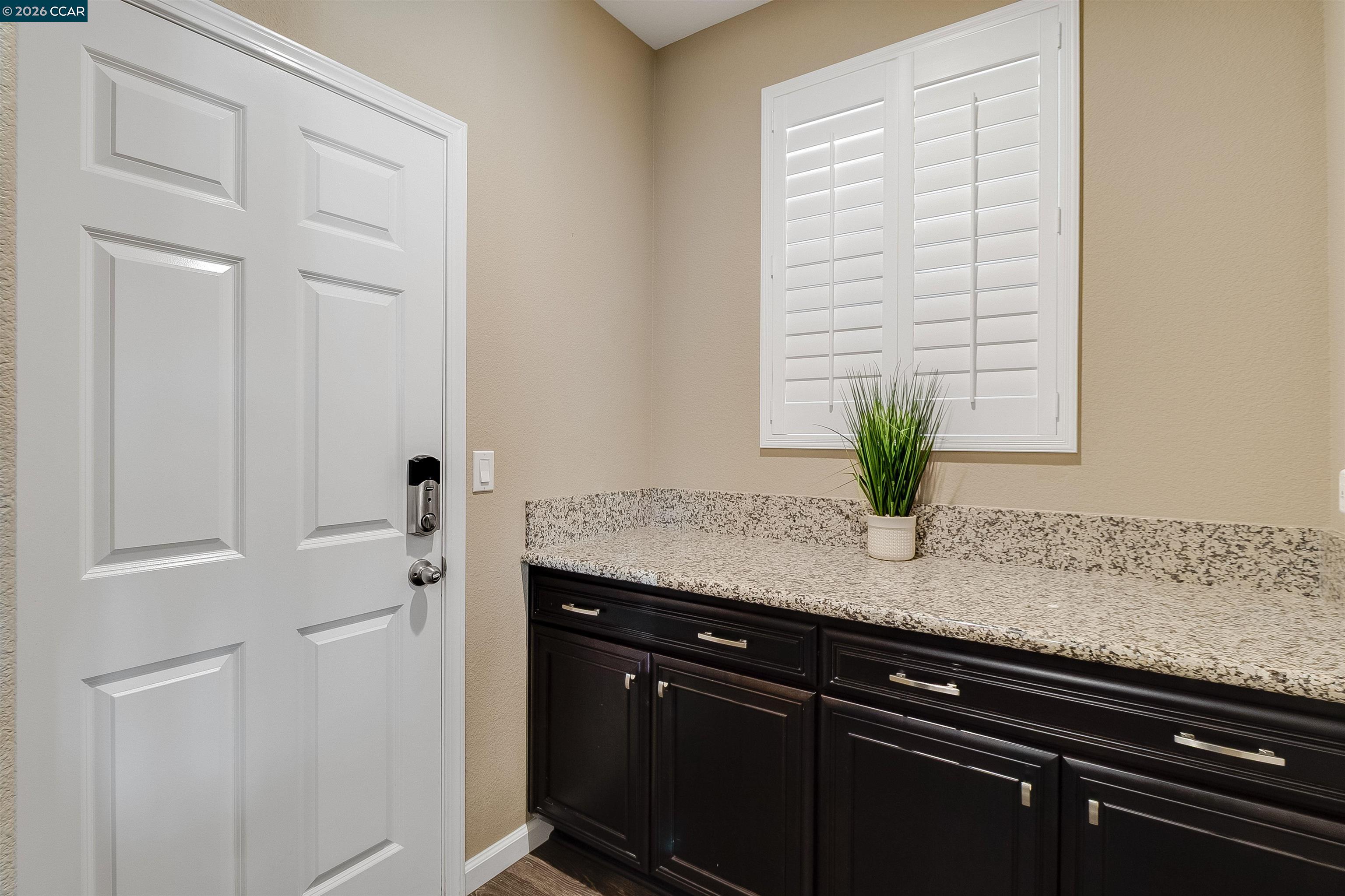 Detail Gallery Image 25 of 58 For 515 W Cherry St, Dixon,  CA 95620 - 4 Beds | 2/1 Baths
