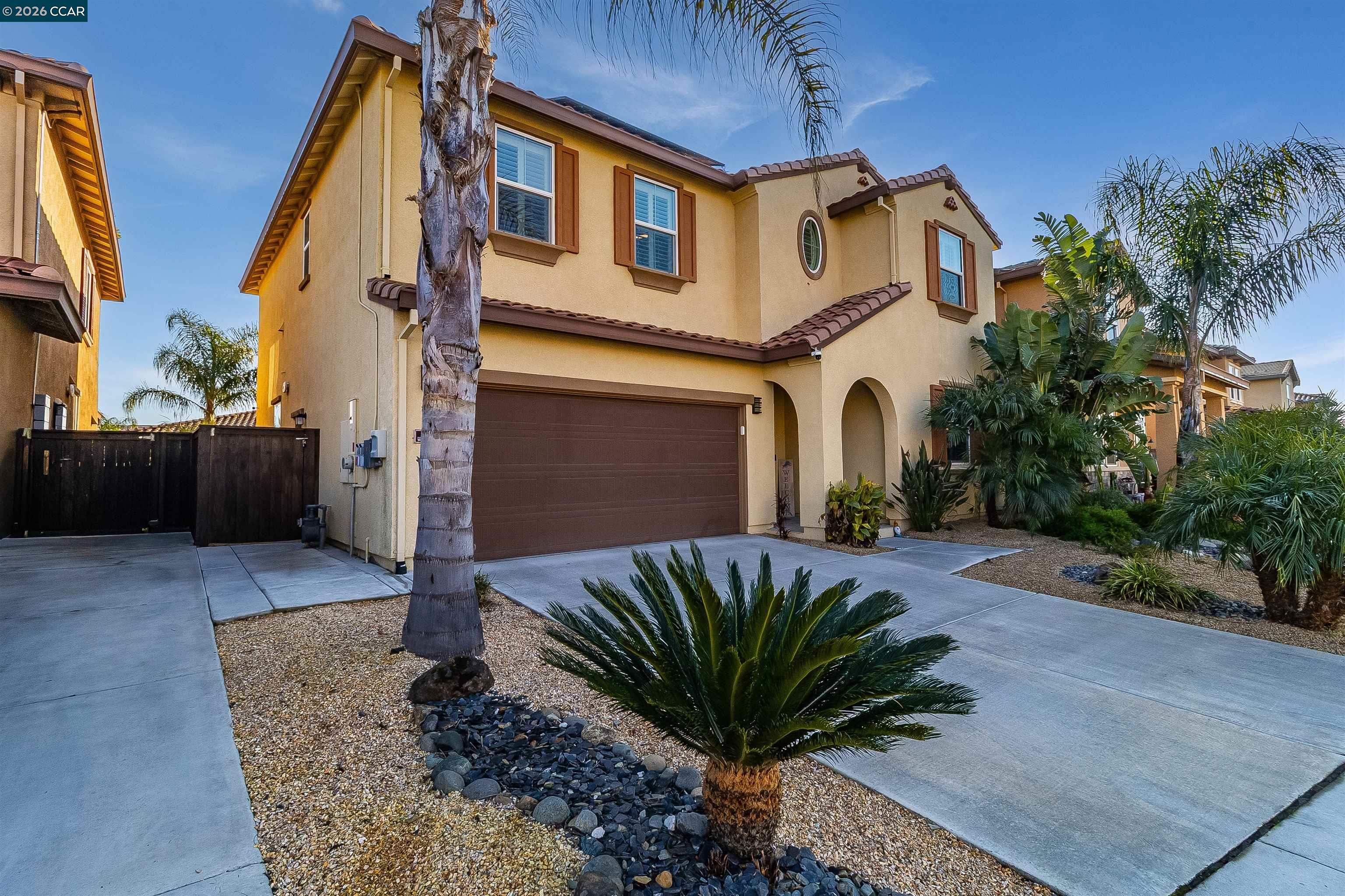 Detail Gallery Image 4 of 58 For 515 W Cherry St, Dixon,  CA 95620 - 4 Beds | 2/1 Baths