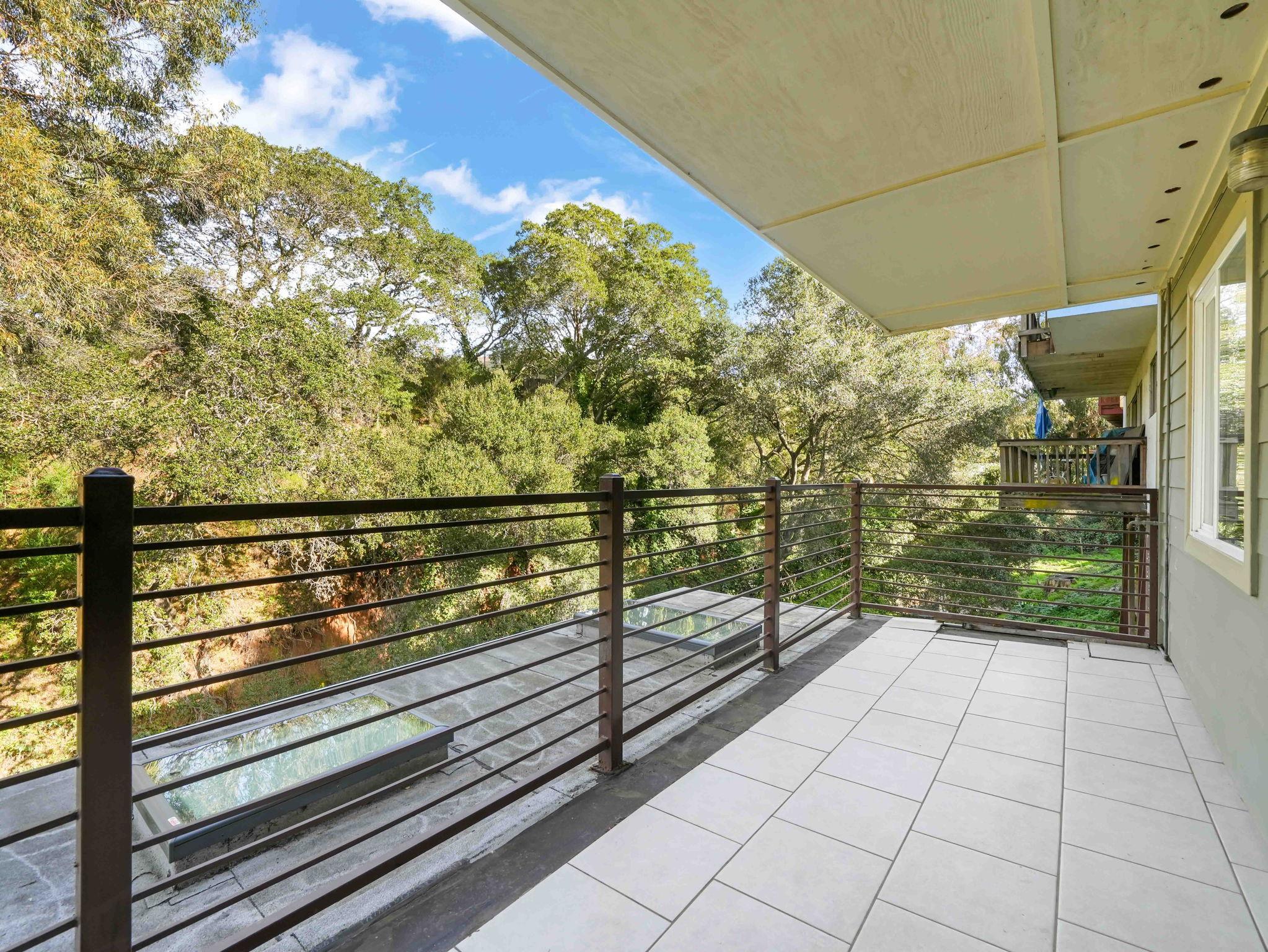 Detail Gallery Image 22 of 48 For 6208 Oakdale Ave, Oakland,  CA 94605 - 4 Beds | 3 Baths