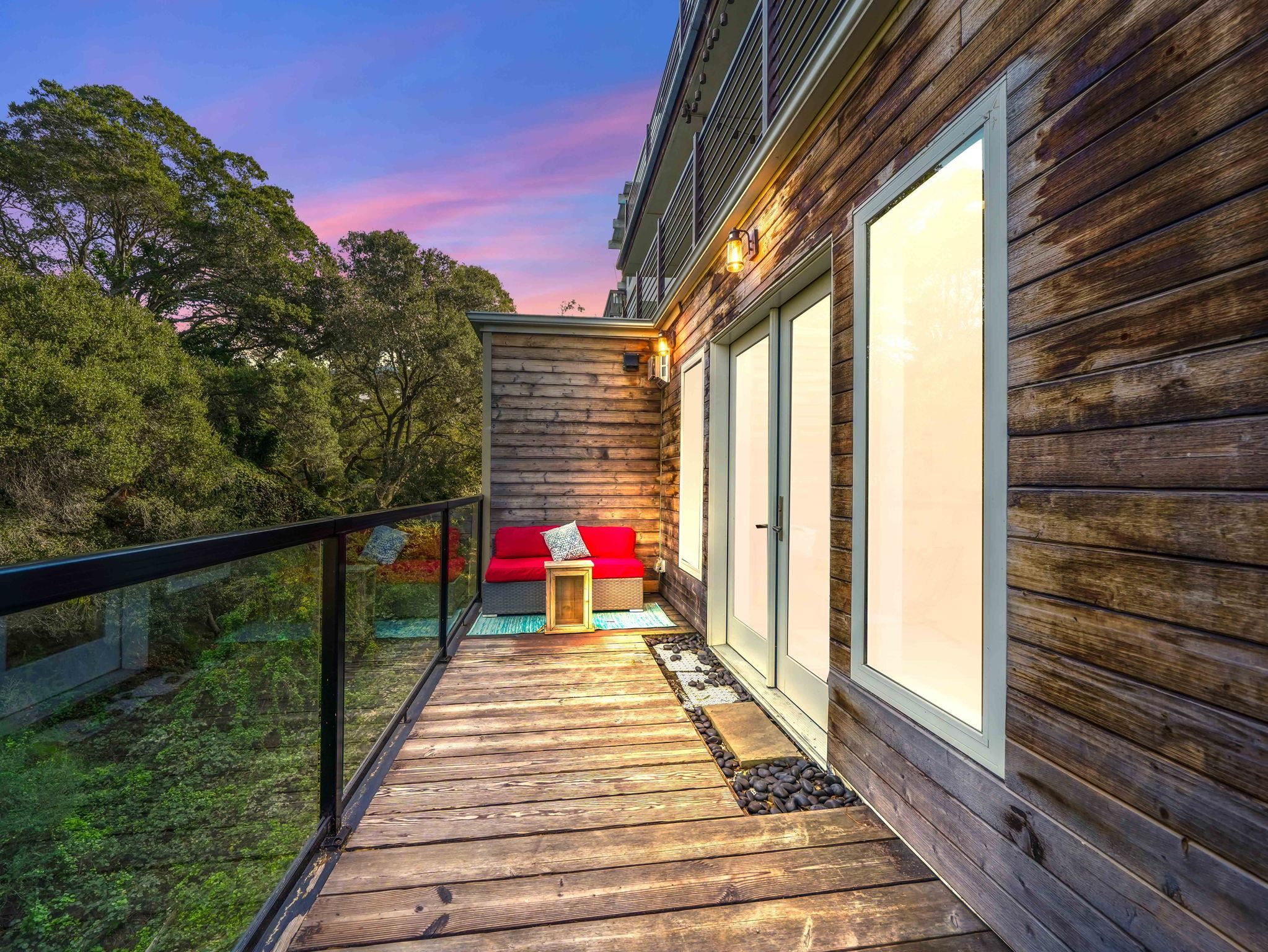 Detail Gallery Image 25 of 48 For 6208 Oakdale Ave, Oakland,  CA 94605 - 4 Beds | 3 Baths