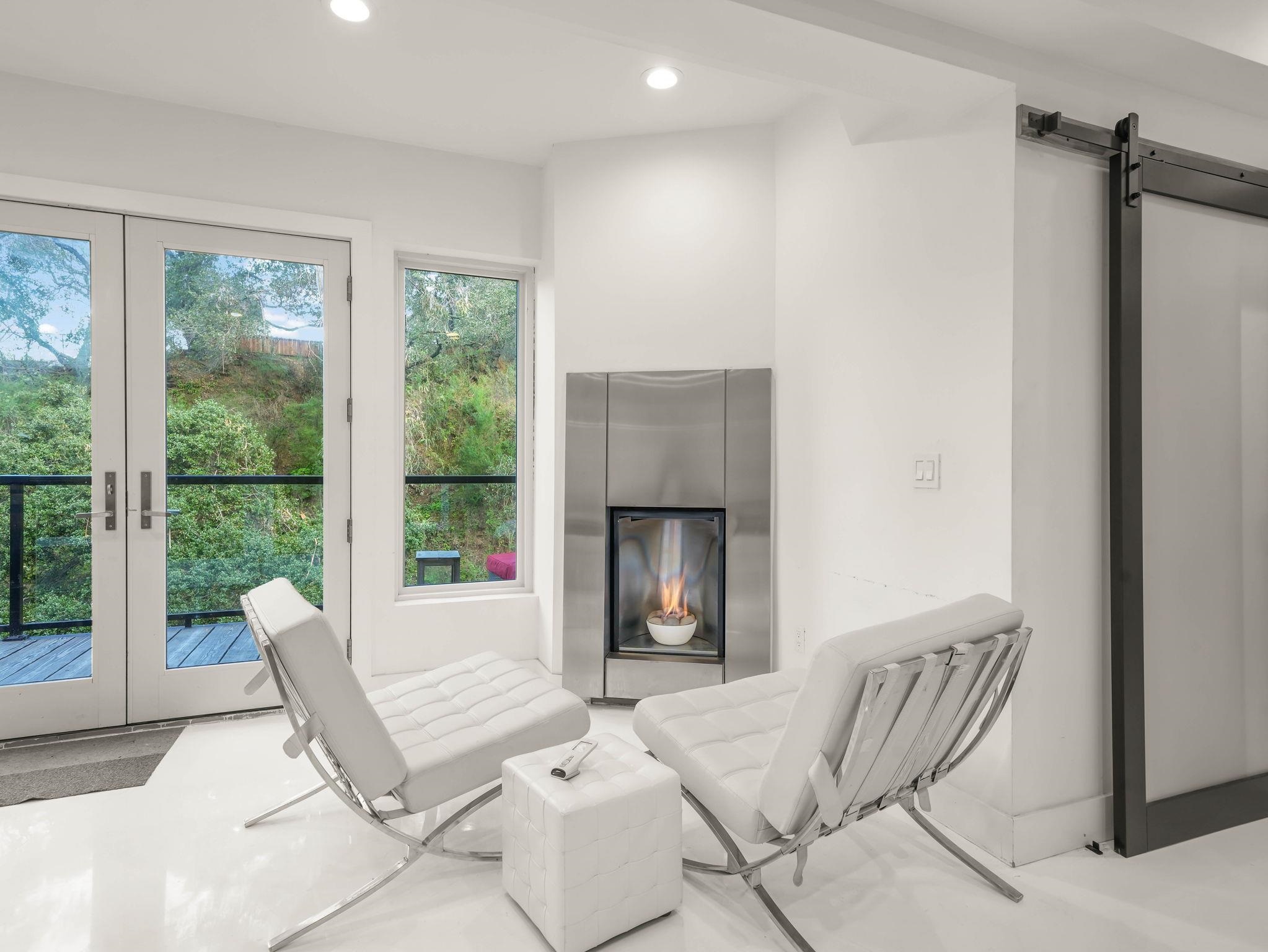 Detail Gallery Image 30 of 48 For 6208 Oakdale Ave, Oakland,  CA 94605 - 4 Beds | 3 Baths