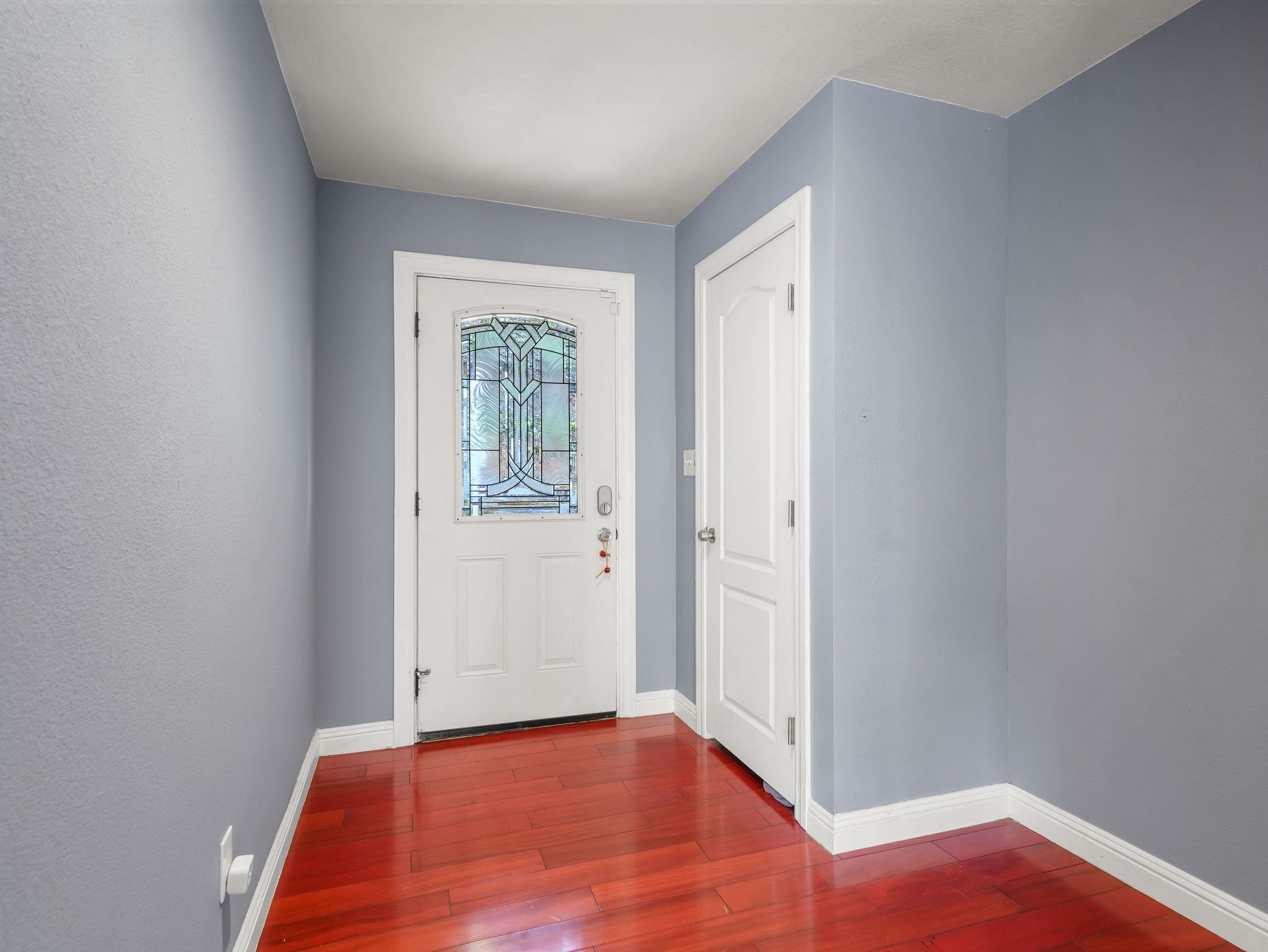 Detail Gallery Image 5 of 48 For 6208 Oakdale Ave, Oakland,  CA 94605 - 4 Beds | 3 Baths