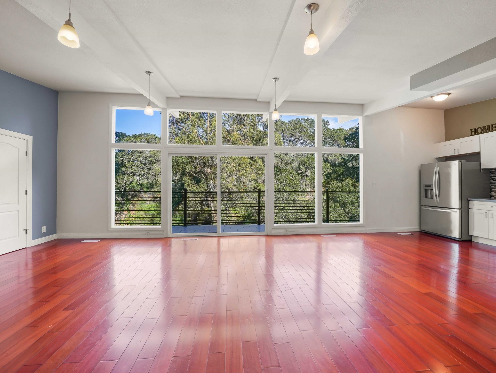 Detail Gallery Image 7 of 48 For 6208 Oakdale Ave, Oakland,  CA 94605 - 4 Beds | 3 Baths