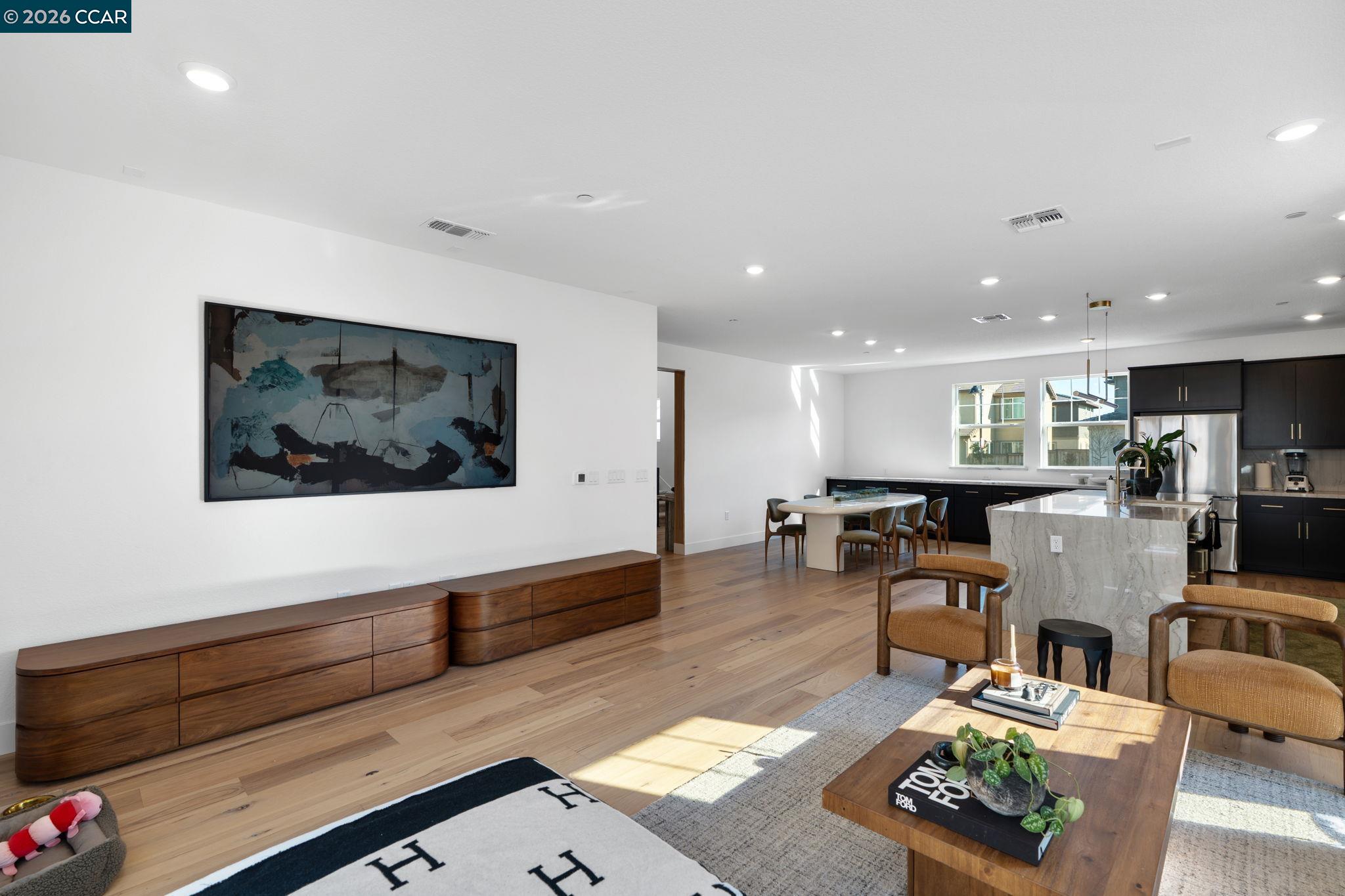 Detail Gallery Image 16 of 58 For 2529 Lake Club Dr, Fairfield,  CA 94533 - 4 Beds | 3/1 Baths