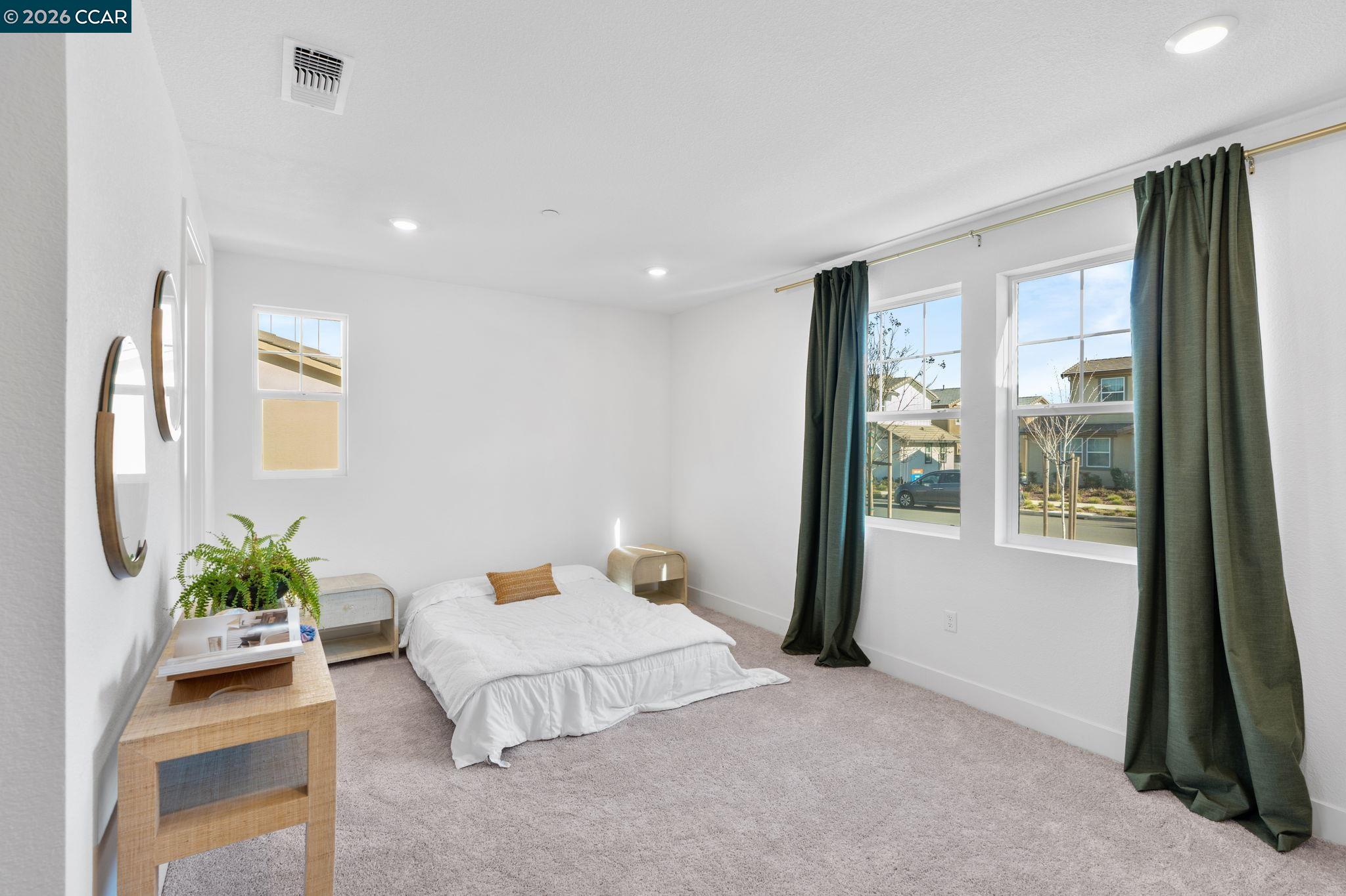 Detail Gallery Image 25 of 58 For 2529 Lake Club Dr, Fairfield,  CA 94533 - 4 Beds | 3/1 Baths