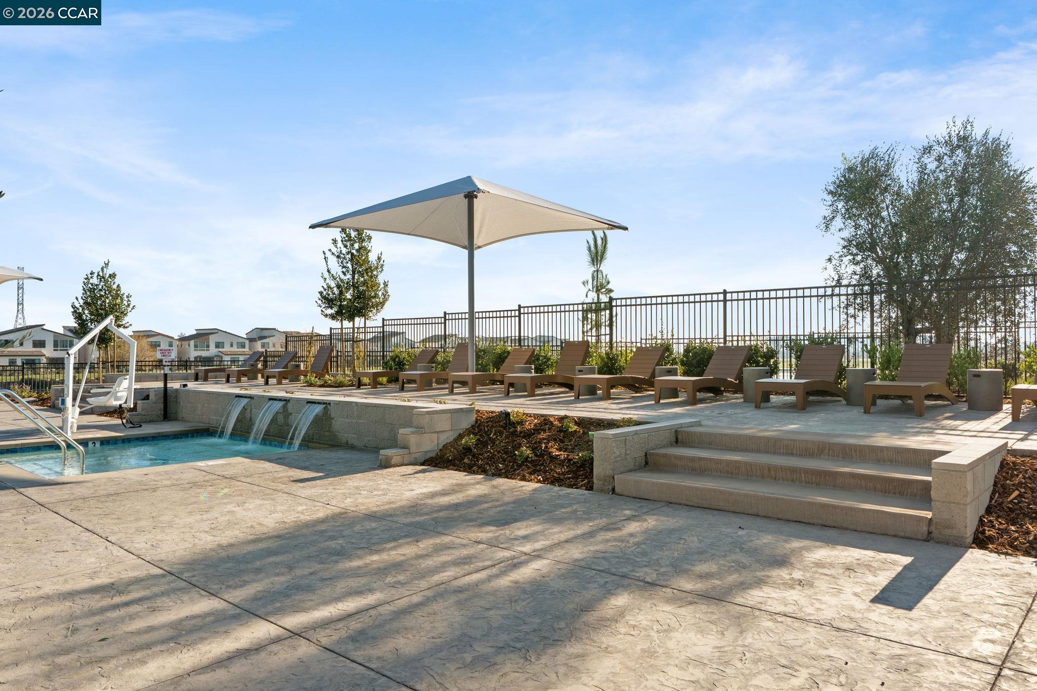 Detail Gallery Image 45 of 58 For 2529 Lake Club Dr, Fairfield,  CA 94533 - 4 Beds | 3/1 Baths
