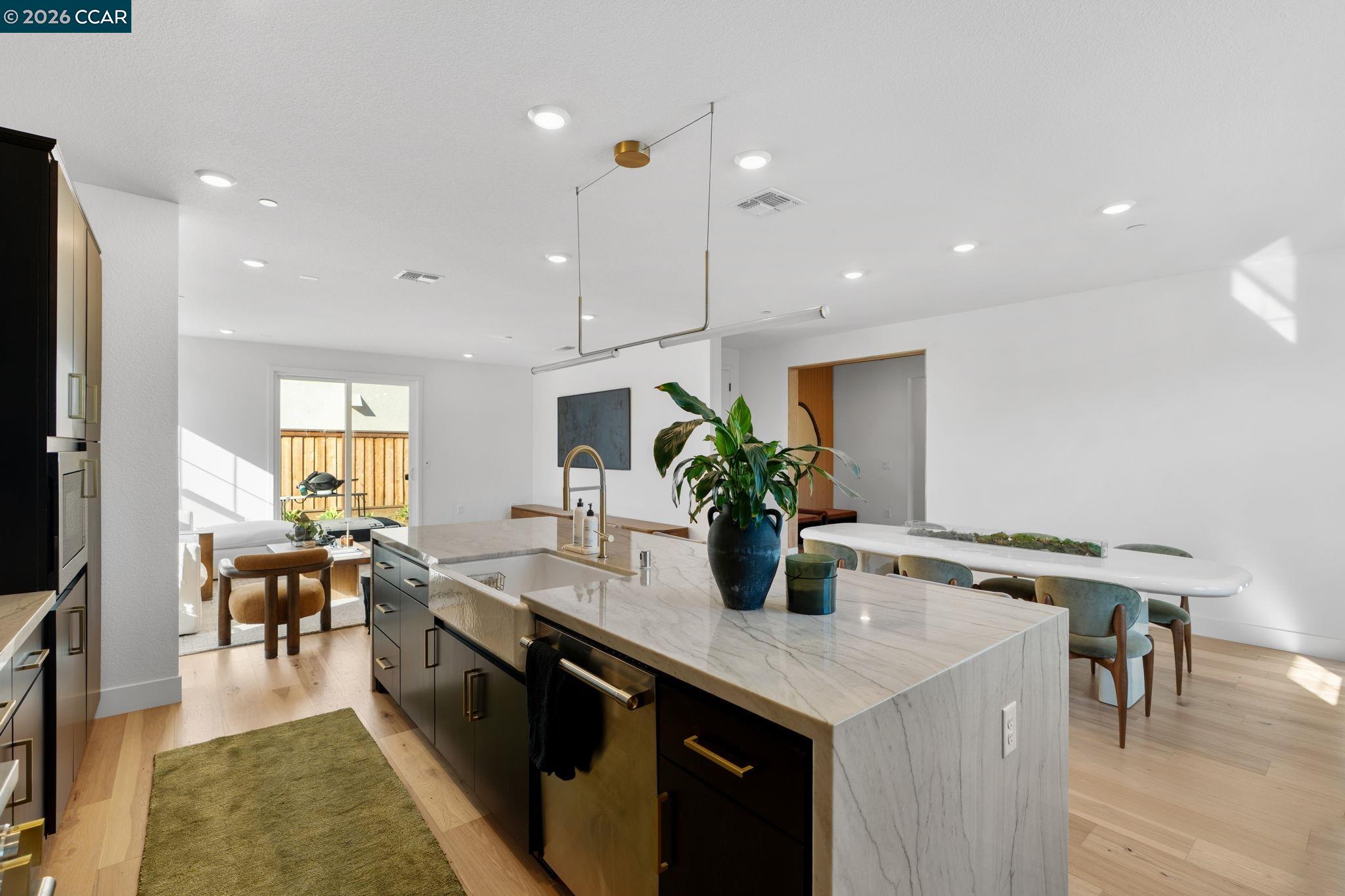 Detail Gallery Image 10 of 58 For 2529 Lake Club Dr, Fairfield,  CA 94533 - 4 Beds | 3/1 Baths