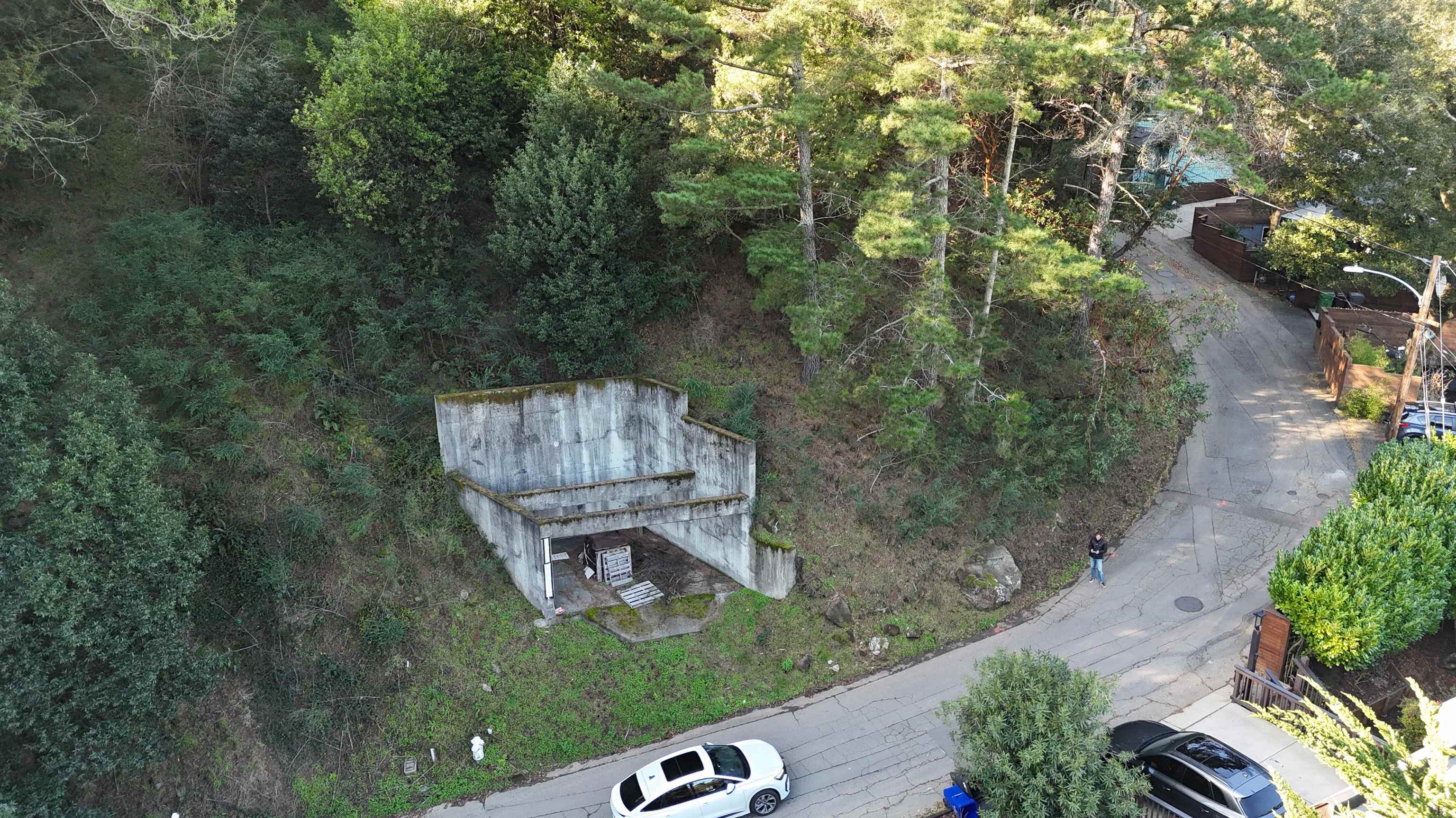 Detail Gallery Image 12 of 15 For 6558 Girvin Dr, Oakland,  CA 94611 - – Beds | – Baths