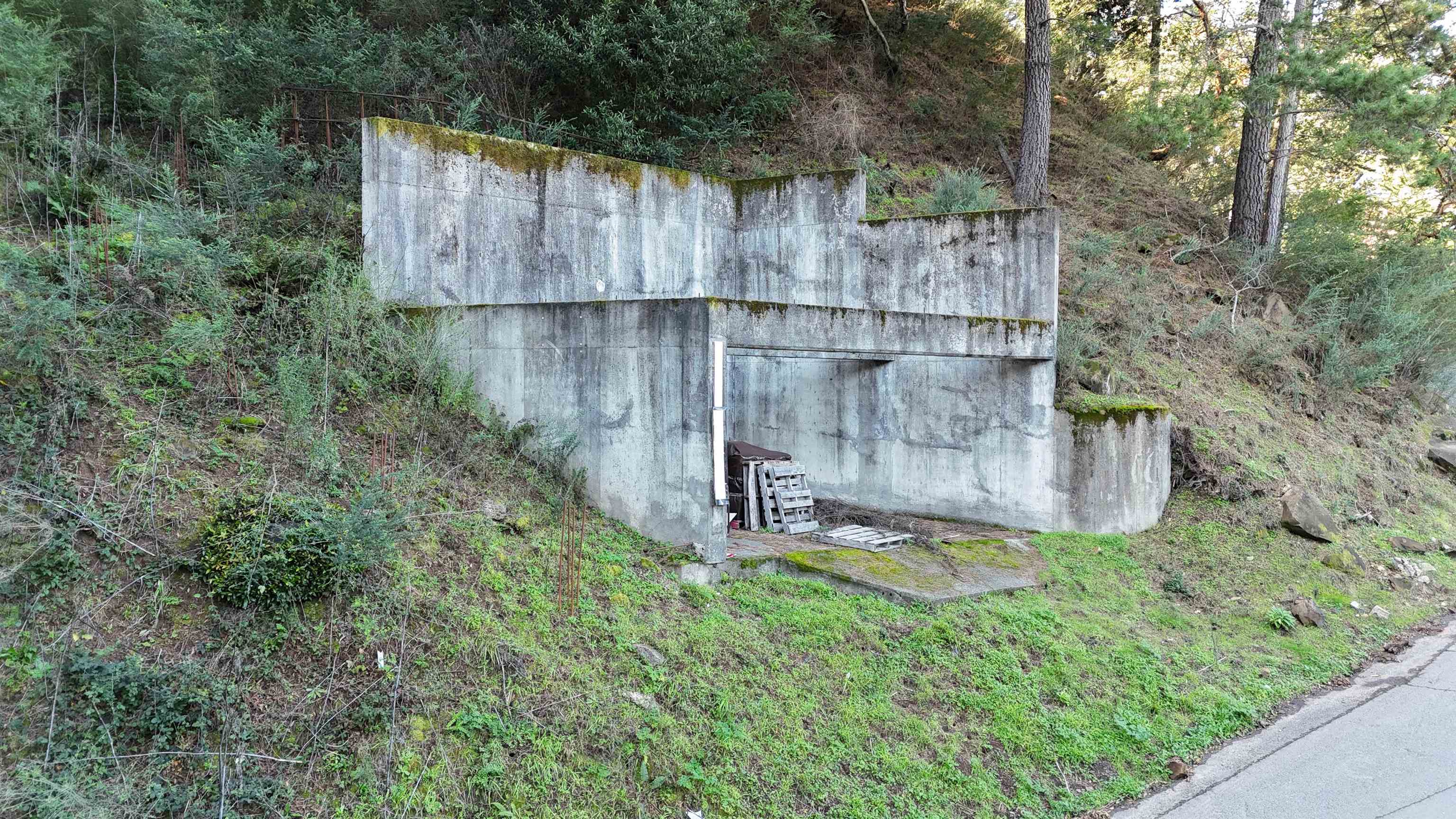 Detail Gallery Image 5 of 15 For 6558 Girvin Dr, Oakland,  CA 94611 - – Beds | – Baths