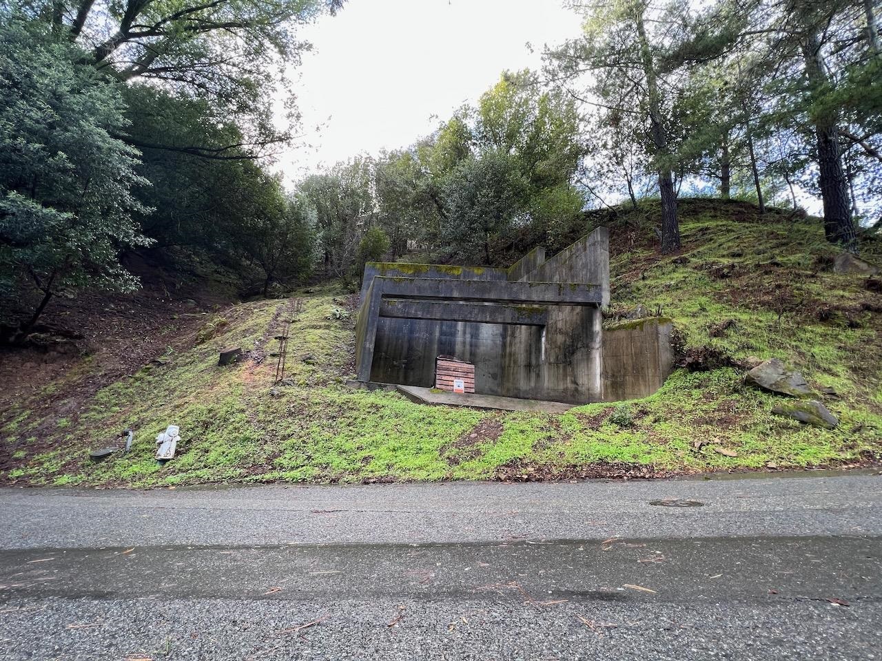 Detail Gallery Image 10 of 15 For 6558 Girvin Dr, Oakland,  CA 94611 - – Beds | – Baths