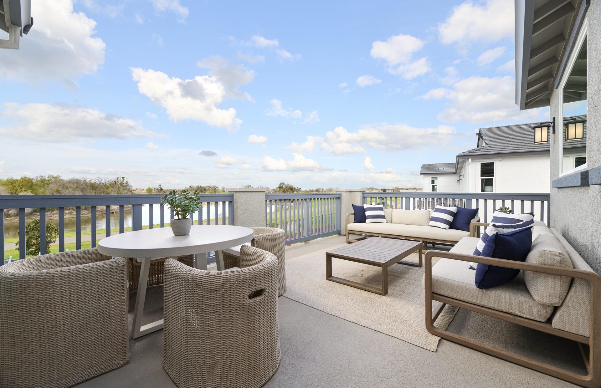 Detail Gallery Image 11 of 15 For 18744 Back Bay Drive, Lathrop,  CA 95330 - 6 Beds | 5/1 Baths